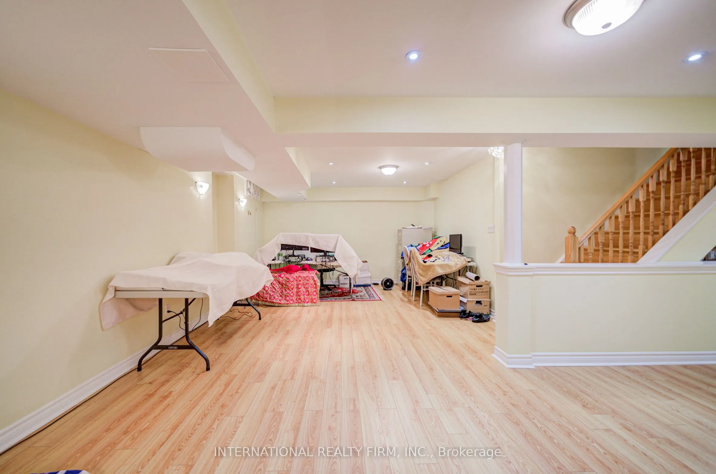 77 Saint James Avenue