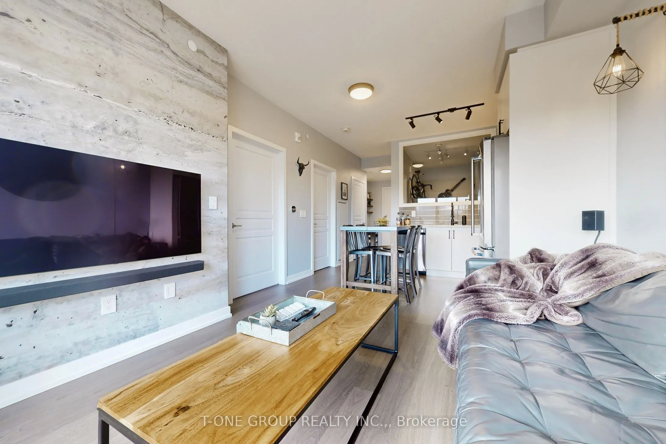 555 William Graham Drive, #315
