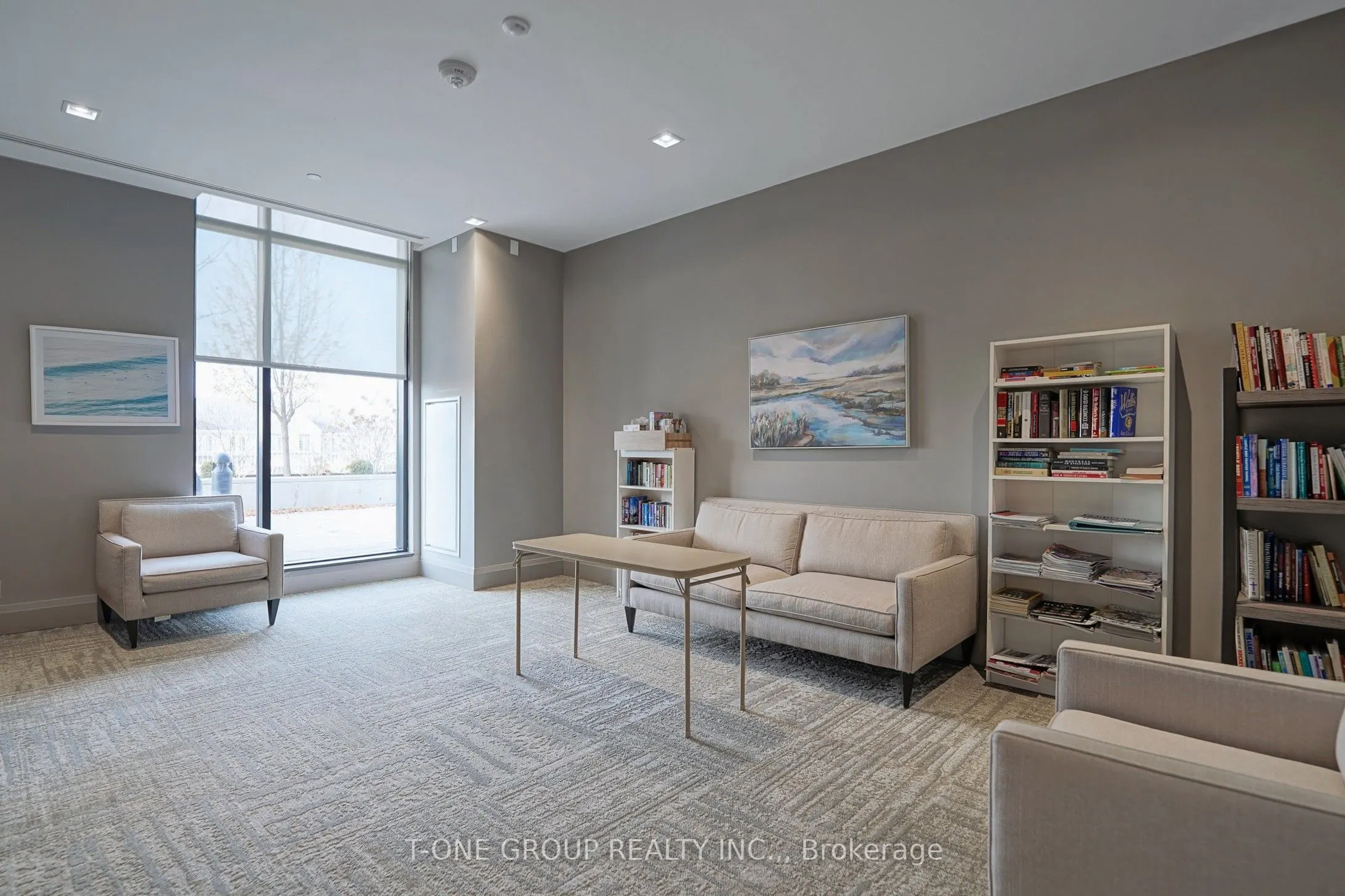 555 William Graham Drive, #315