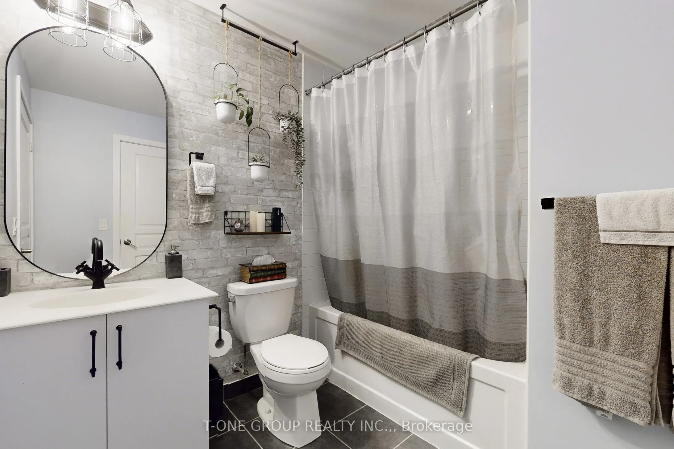555 William Graham Drive, #315
