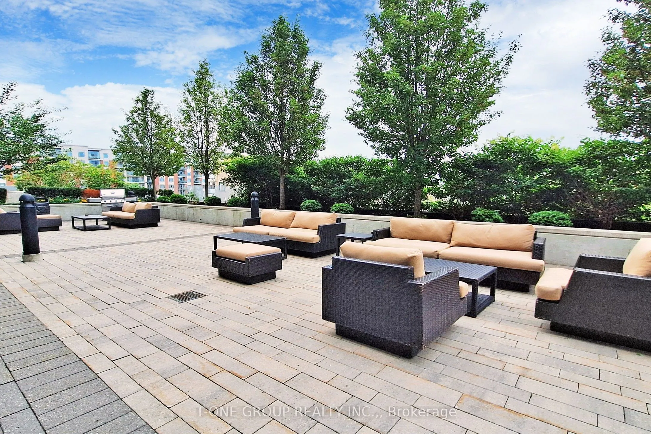555 William Graham Drive, #315