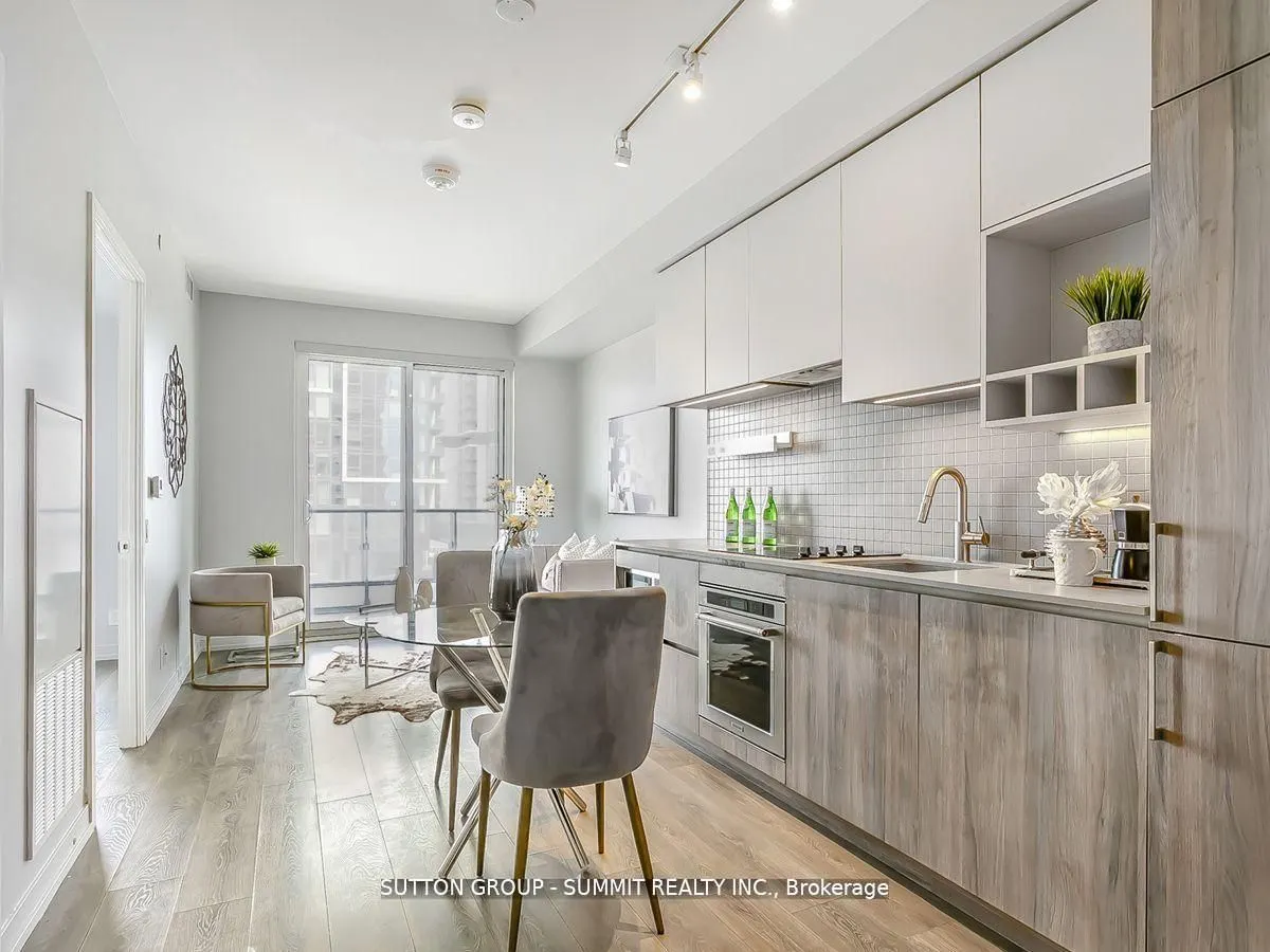 950 Portage Parkway, #1103