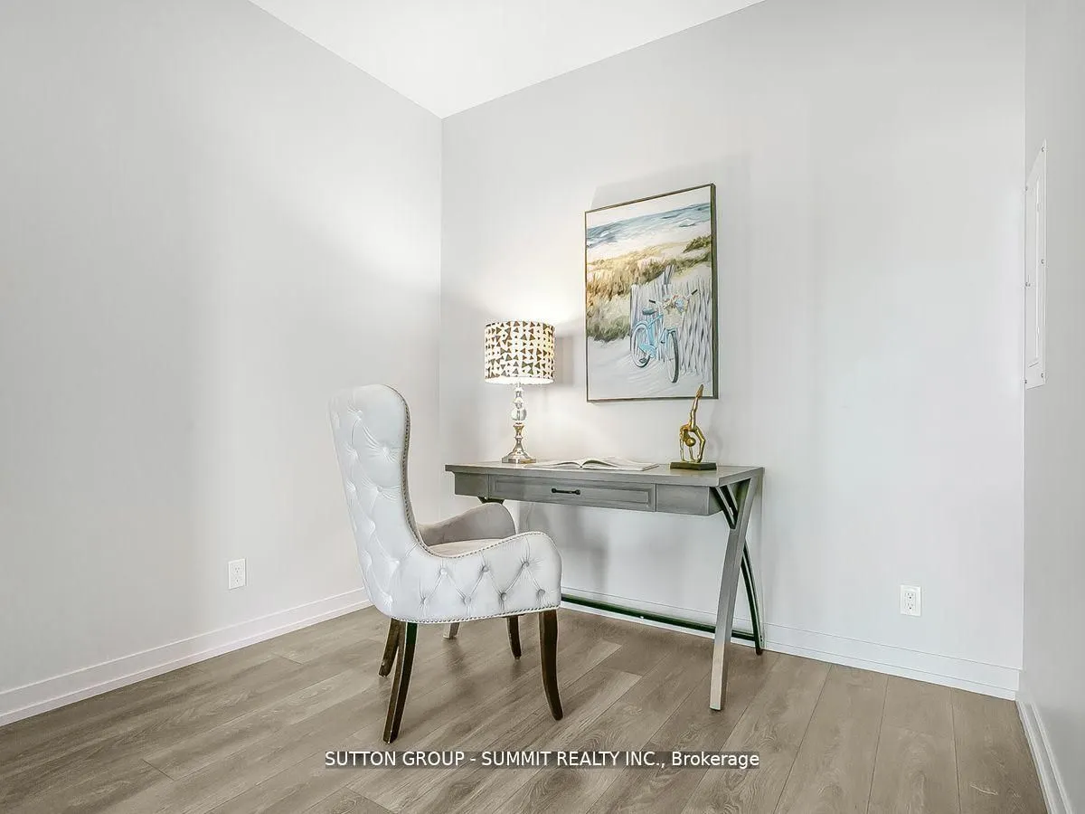 950 Portage Parkway, #1103