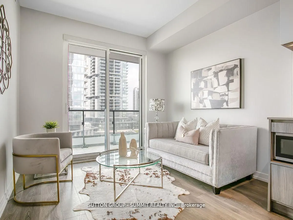 950 Portage Parkway, #1103