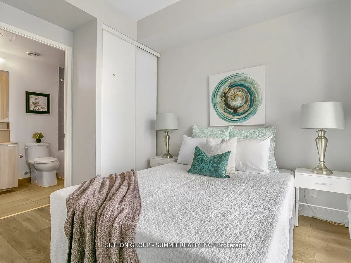 950 Portage Parkway, #1103