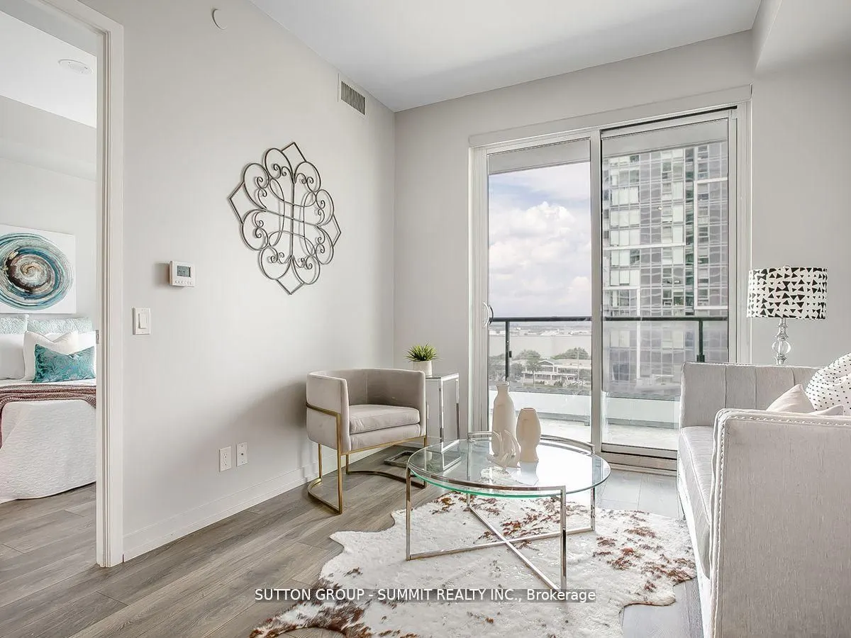 950 Portage Parkway, #1103
