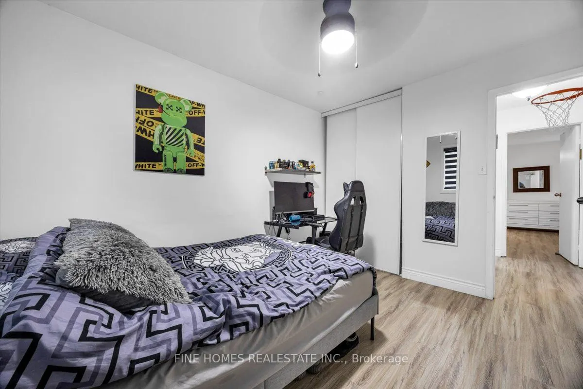 24 New Havens Way, #24