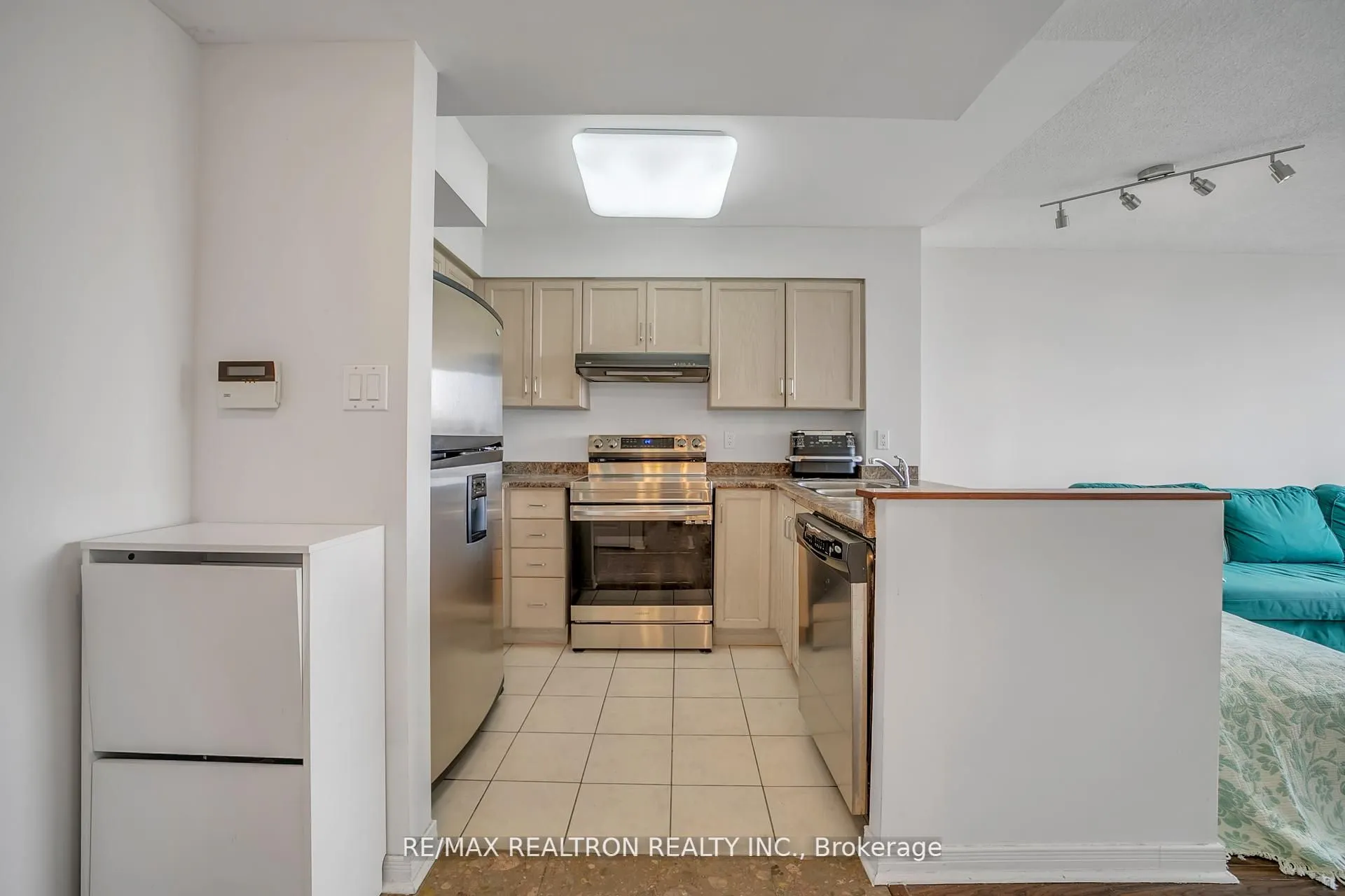 19 Northern Heights Drive, #413
