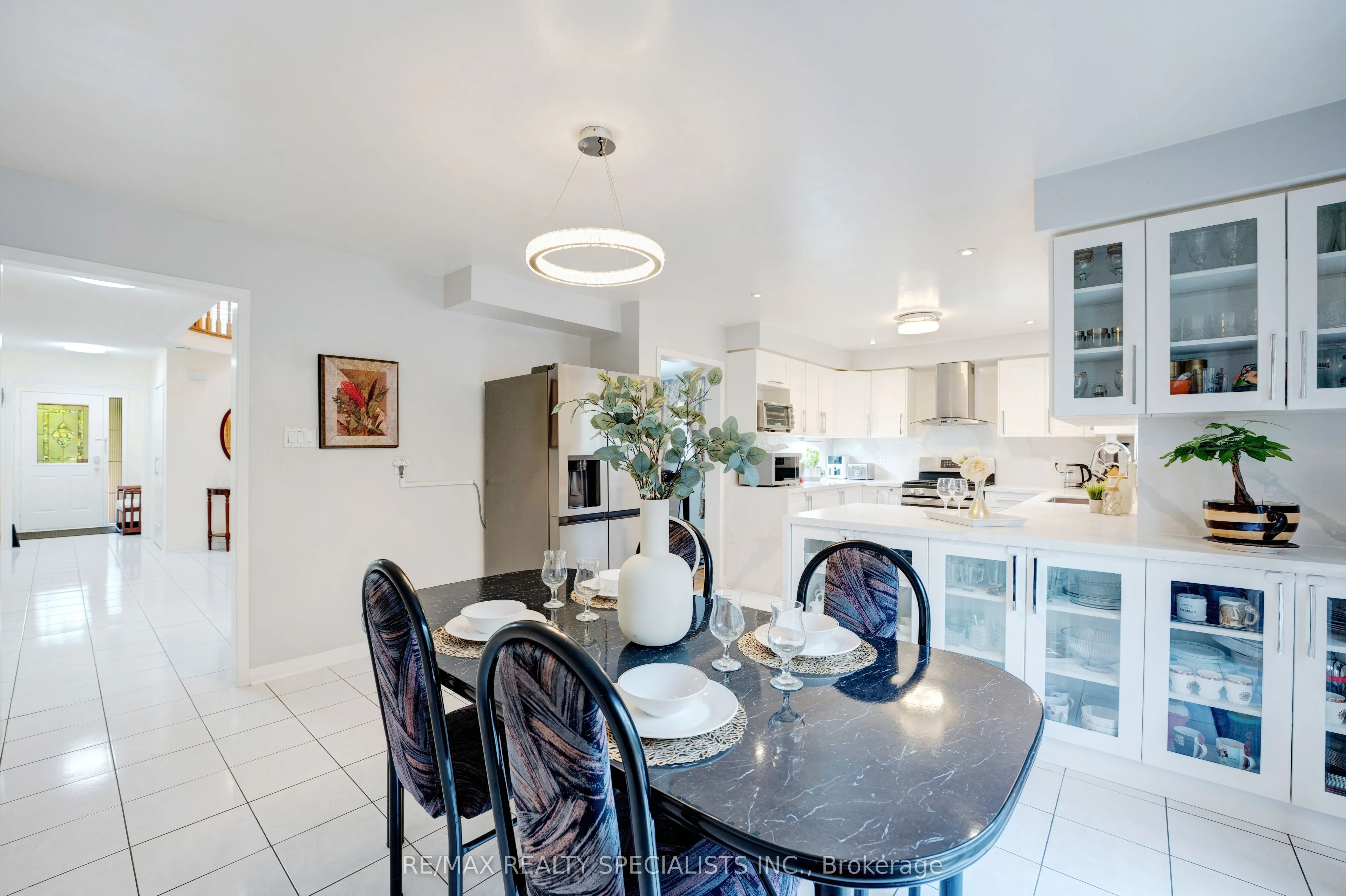 36 Devonsleigh Boulevard