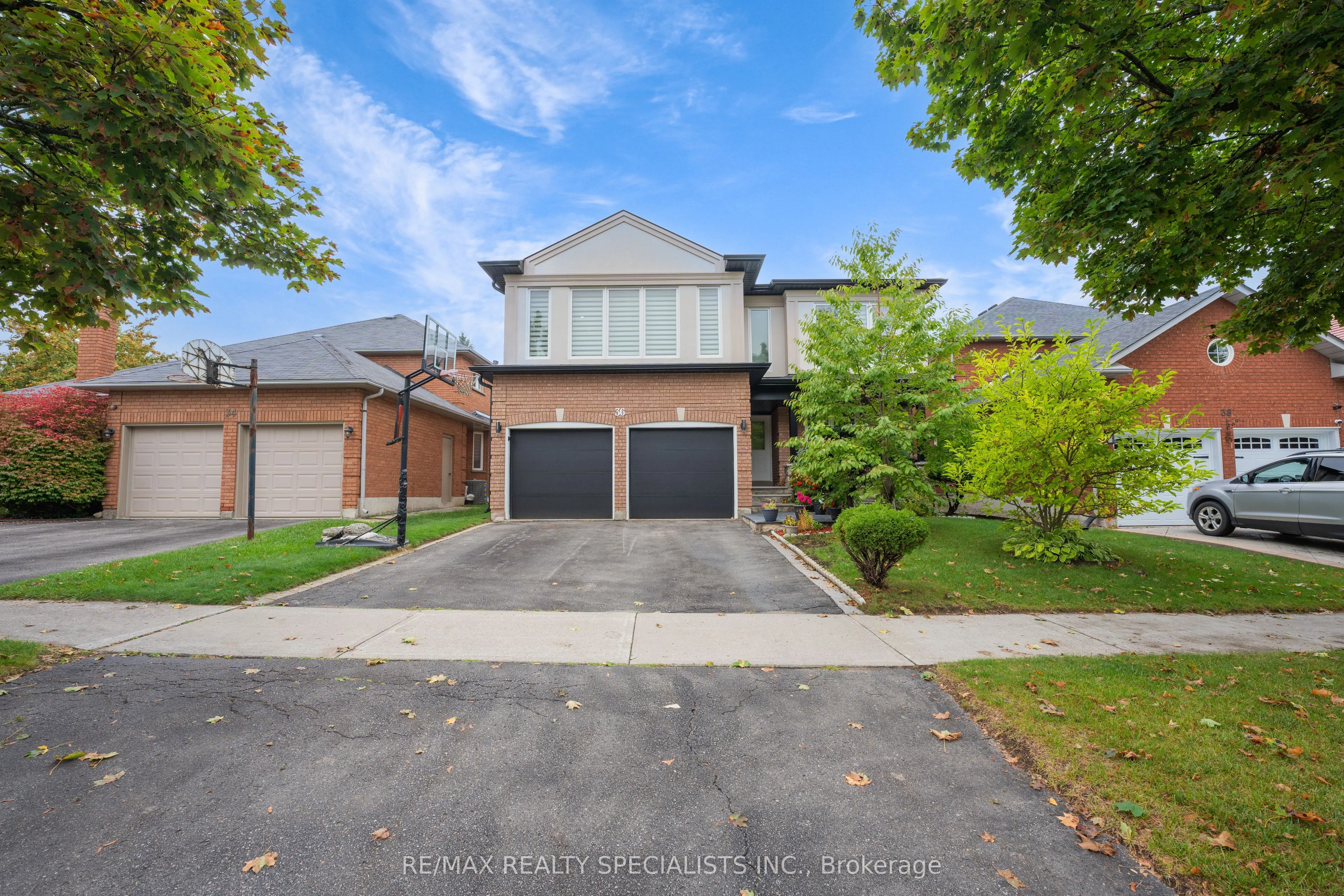 36 Devonsleigh Boulevard