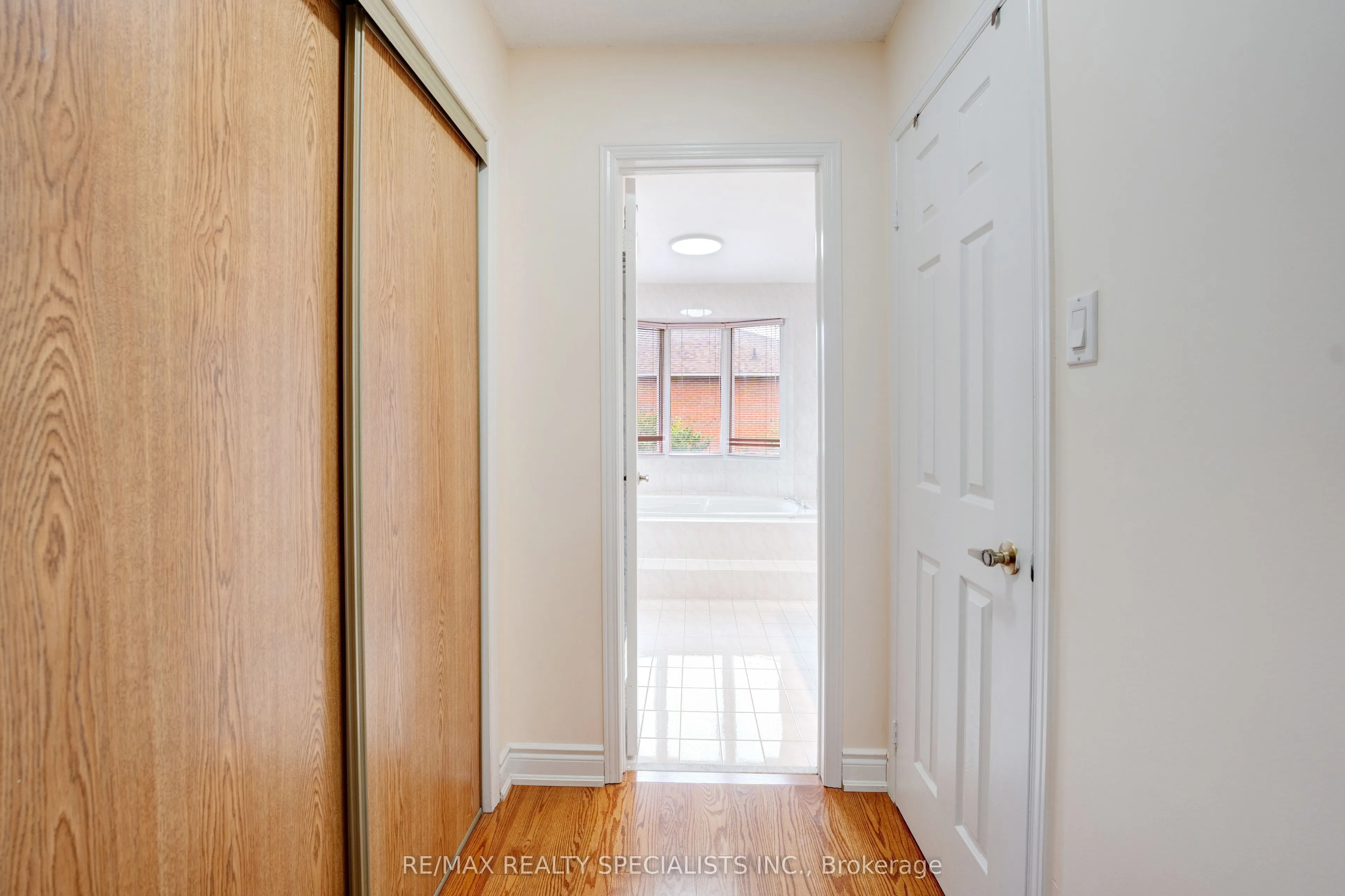 36 Devonsleigh Boulevard