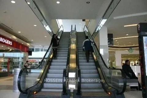 7181 Yonge Street, #95