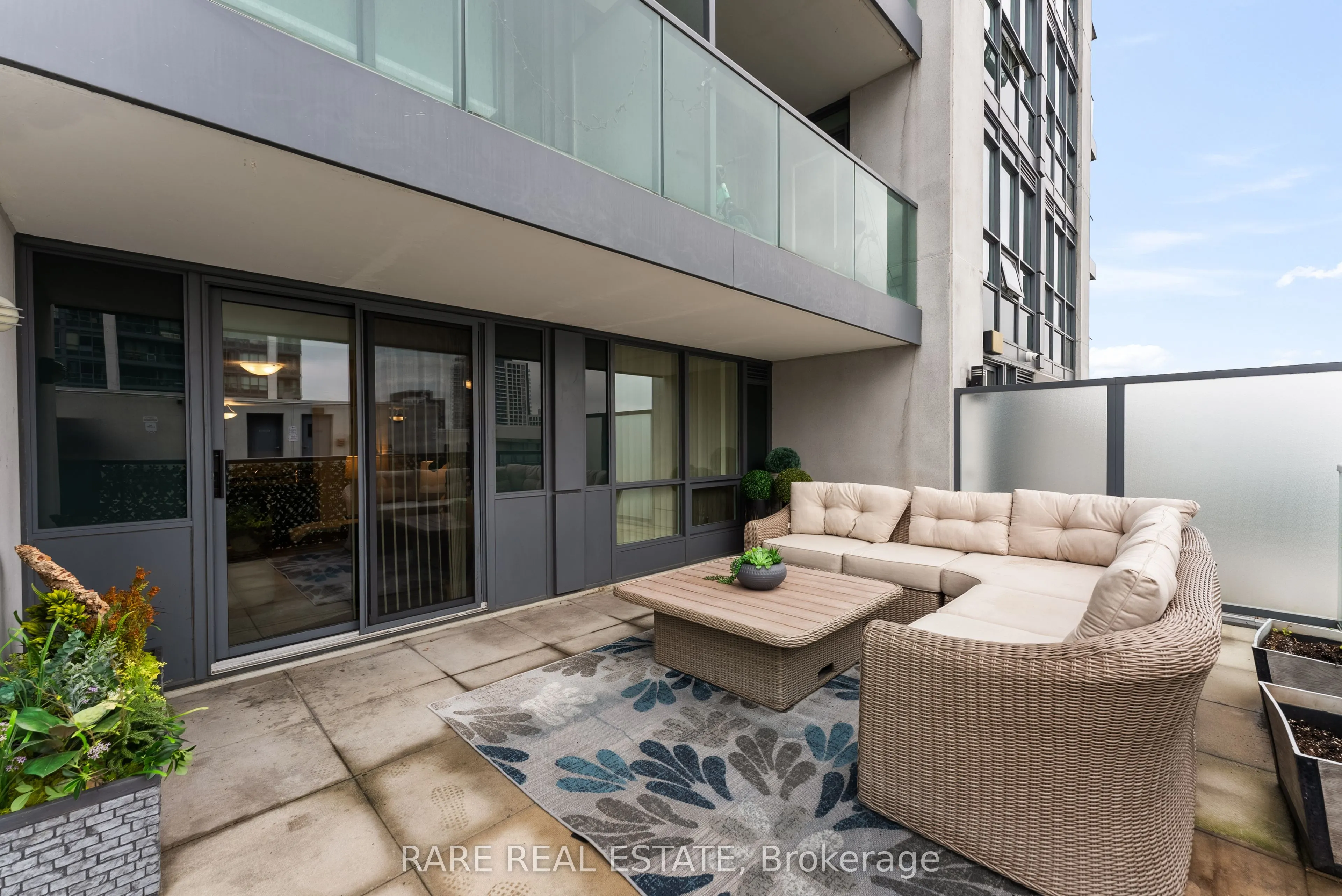 30 North Park Road, #704