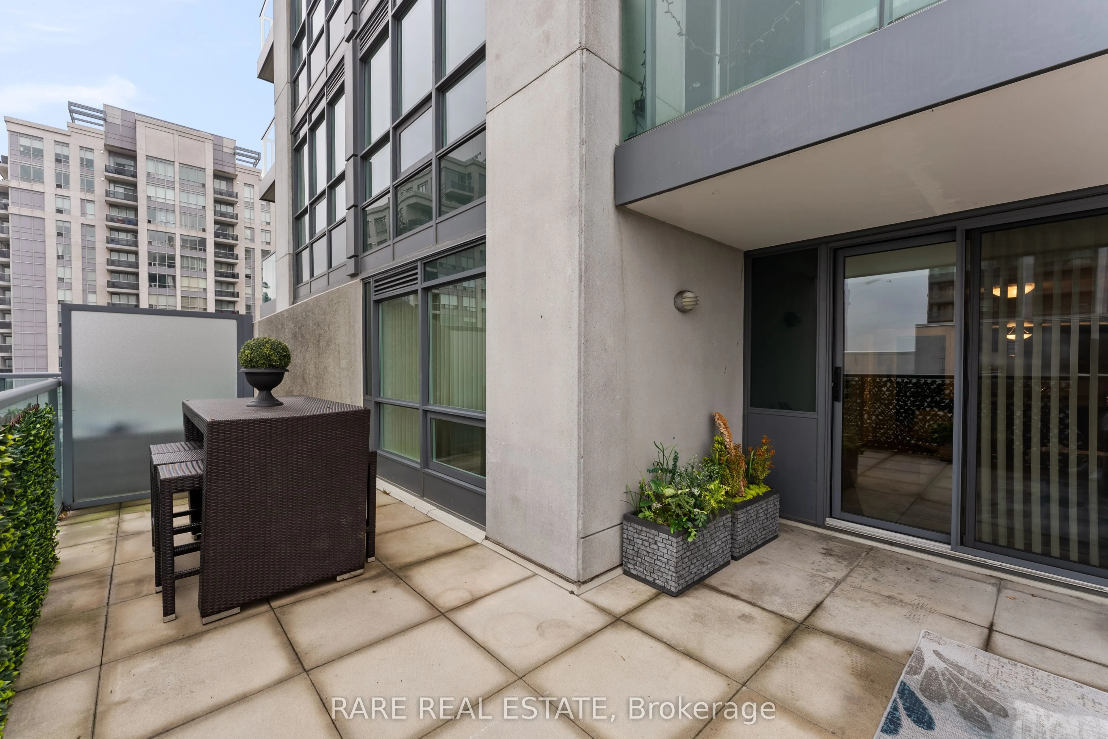 30 North Park Road, #704