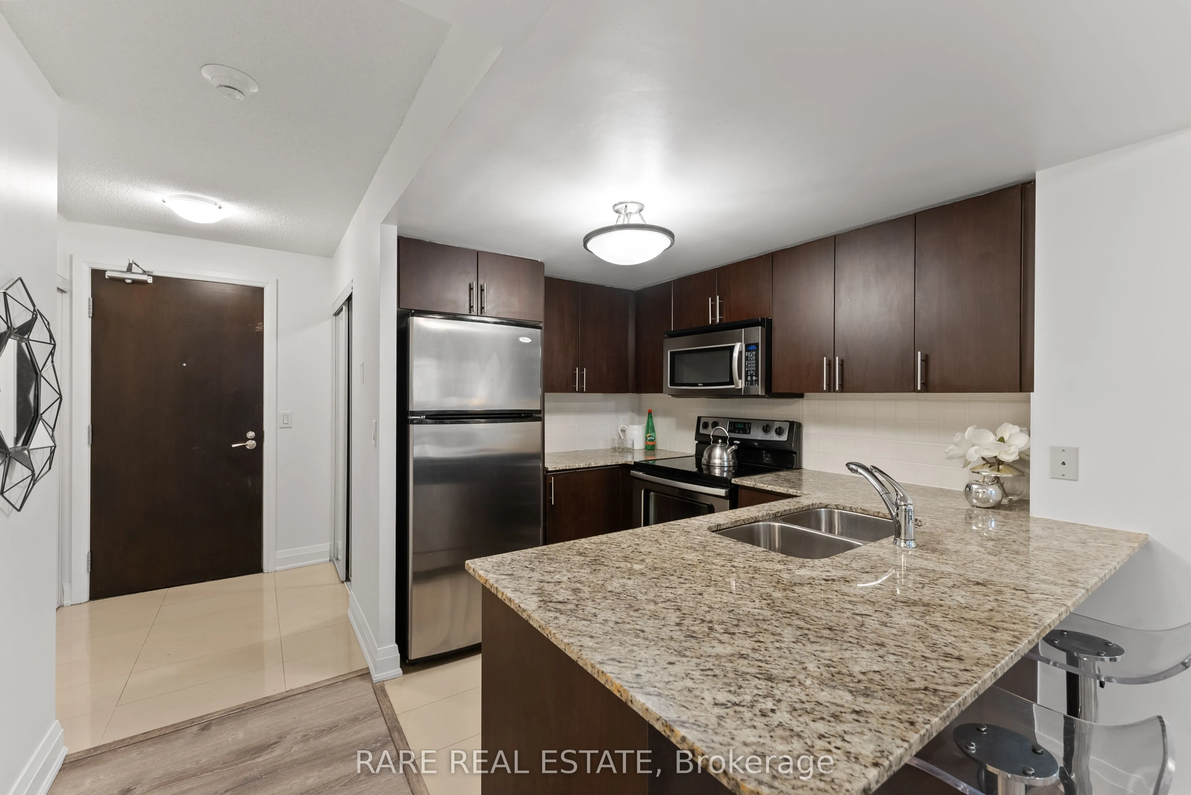 30 North Park Road, #704