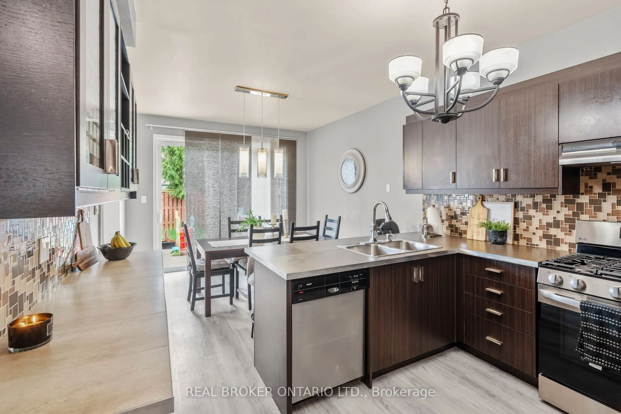 85 Laurier Avenue