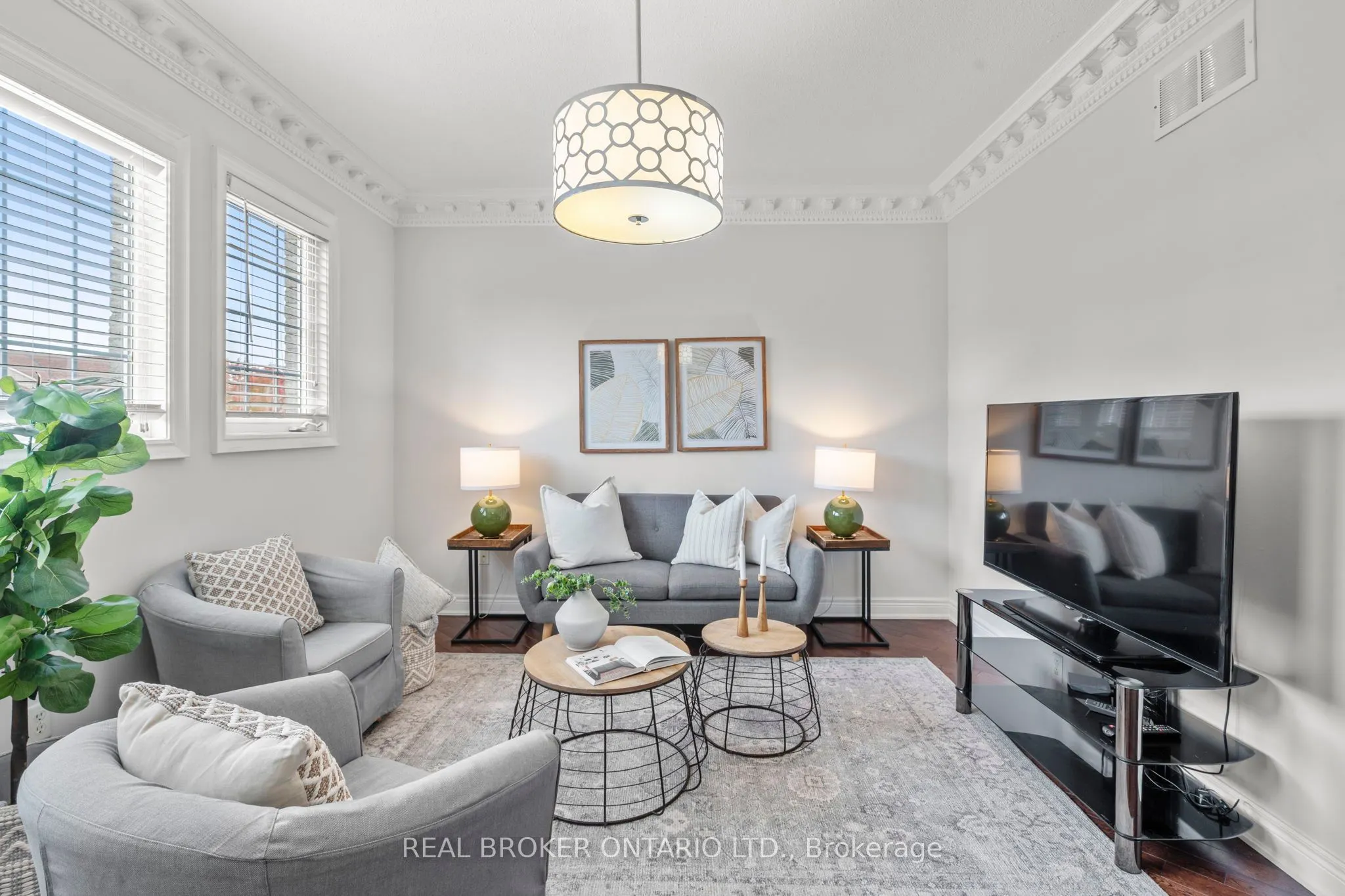 85 Laurier Avenue