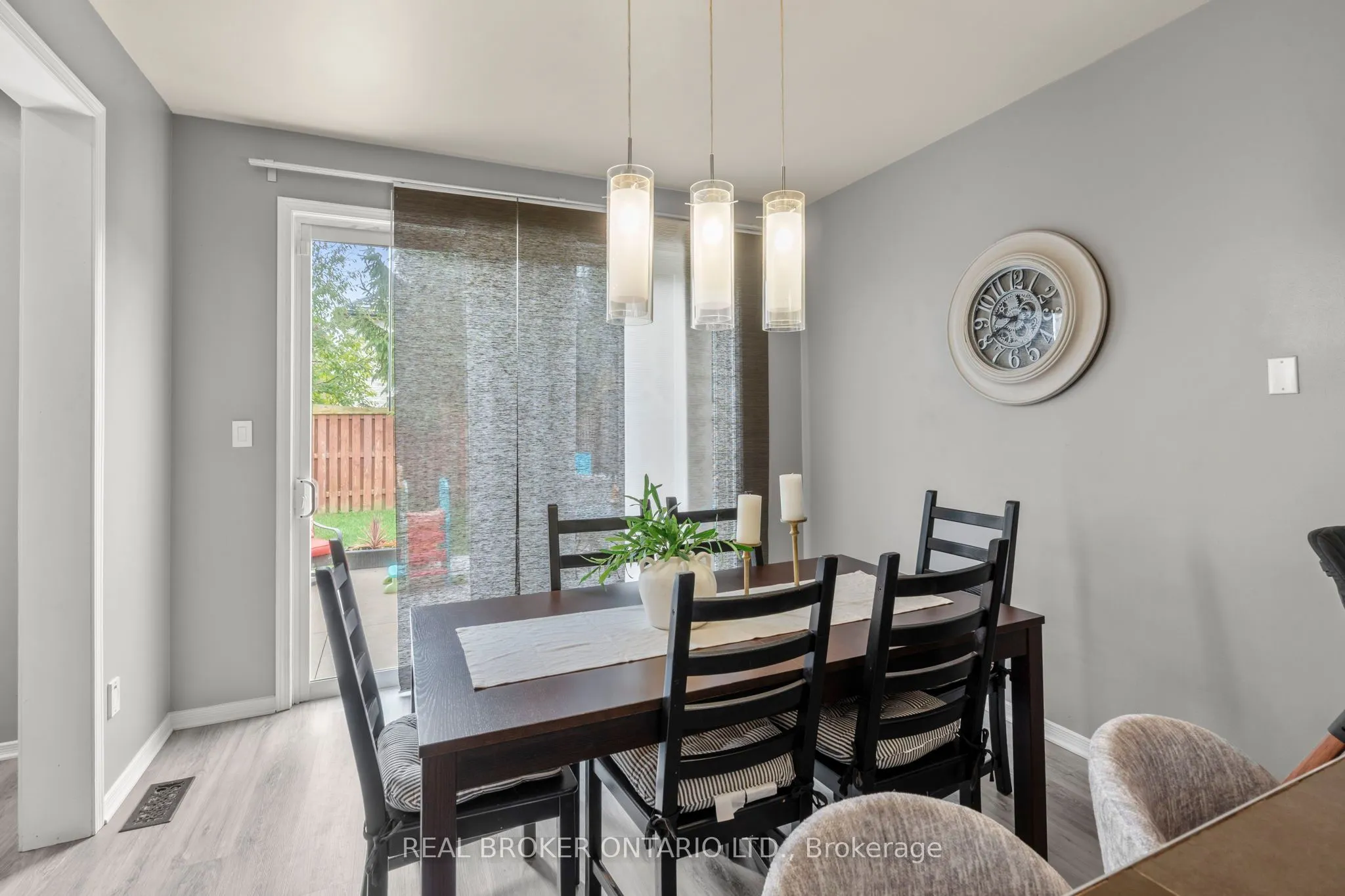85 Laurier Avenue