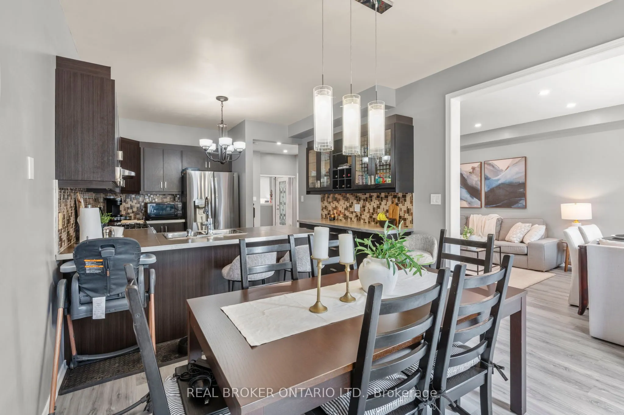 85 Laurier Avenue