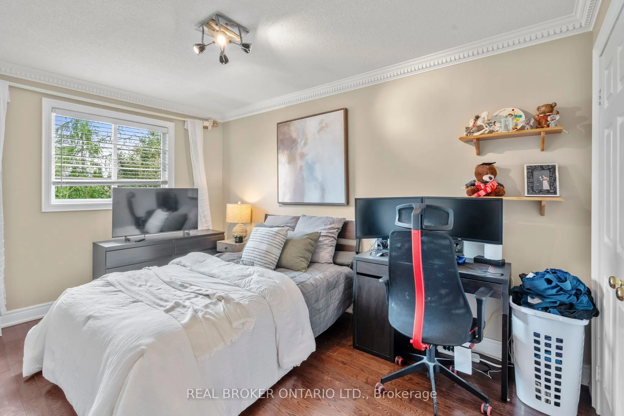 85 Laurier Avenue