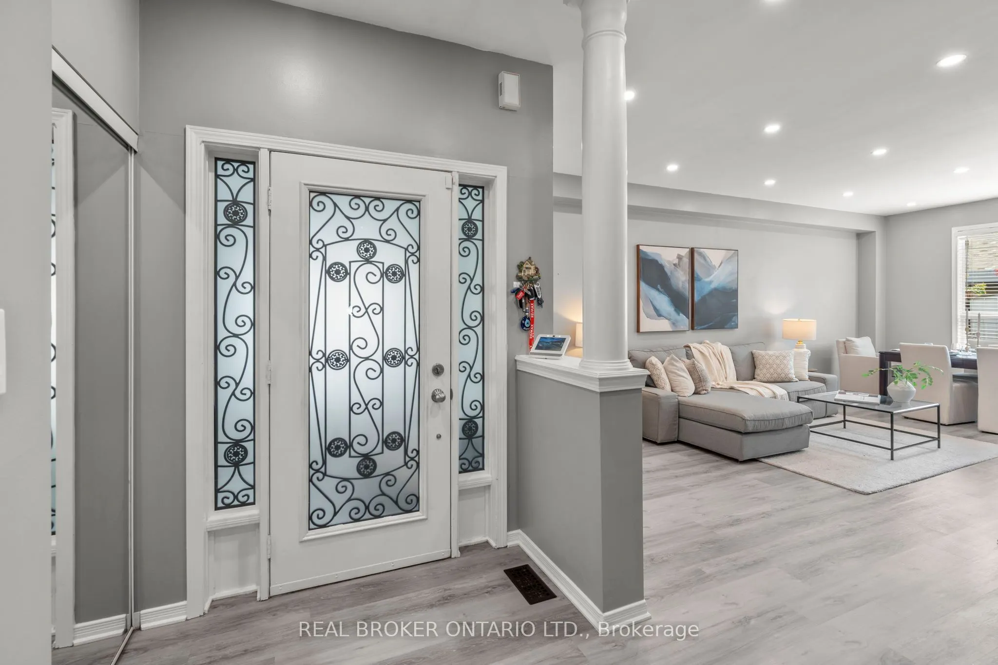 85 Laurier Avenue