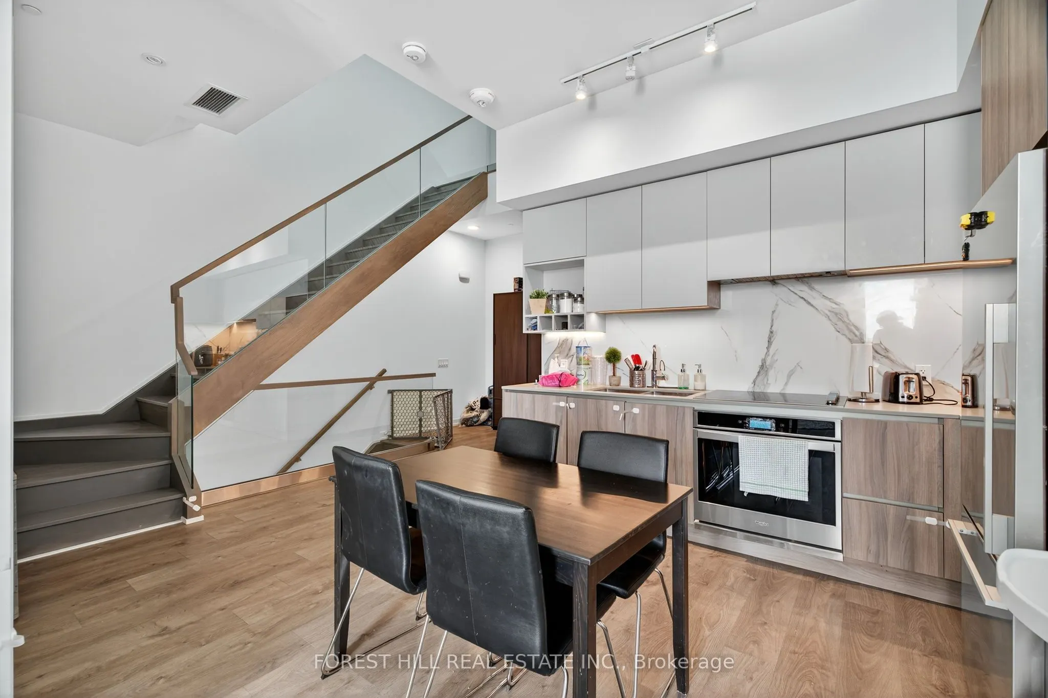 5 Buttermill Avenue, #Th6