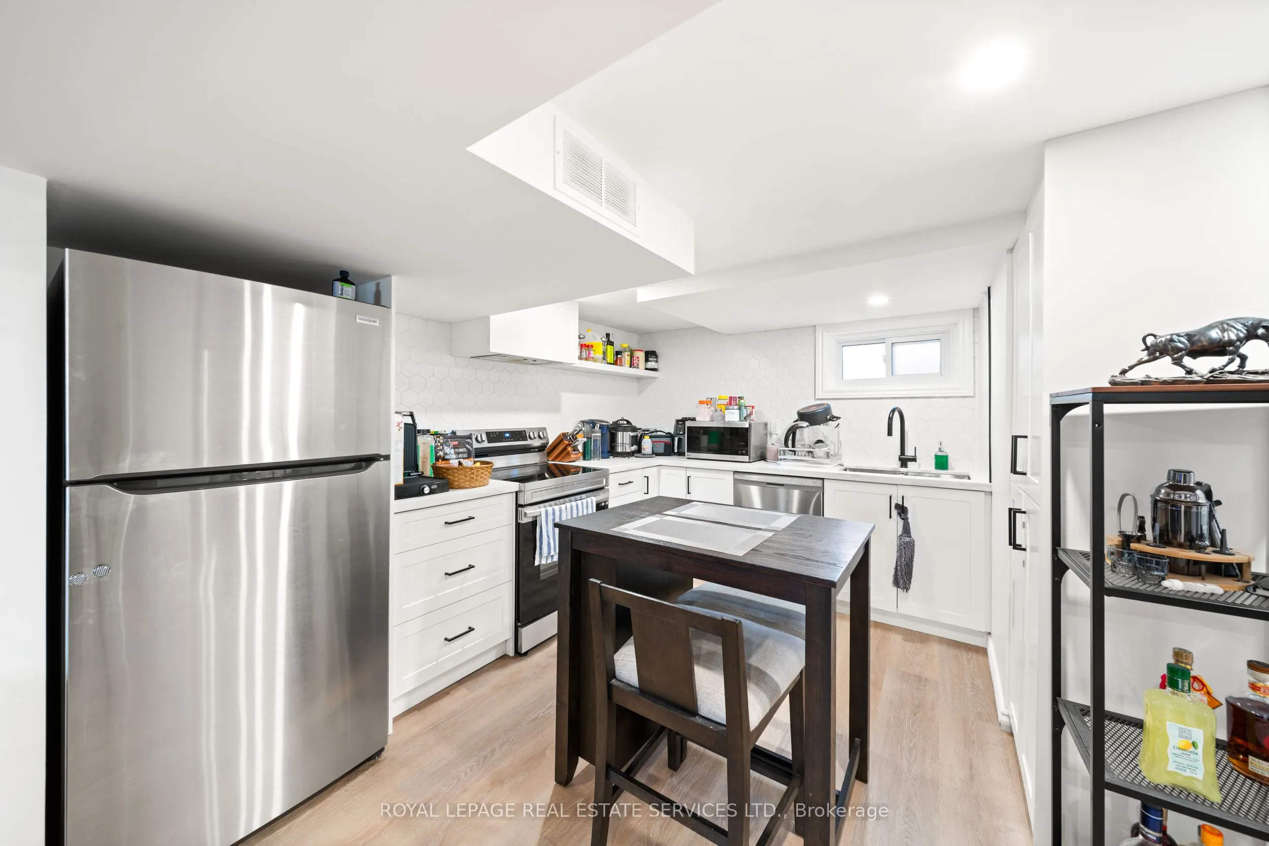 6 Corbett Crescent