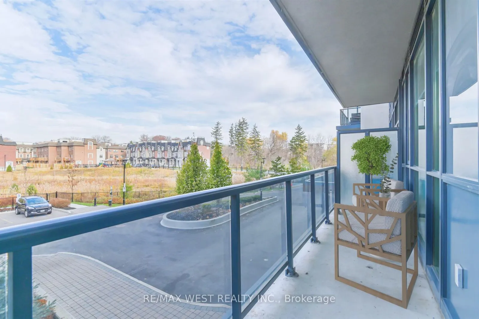 4700 Highway 7 Avenue, #206