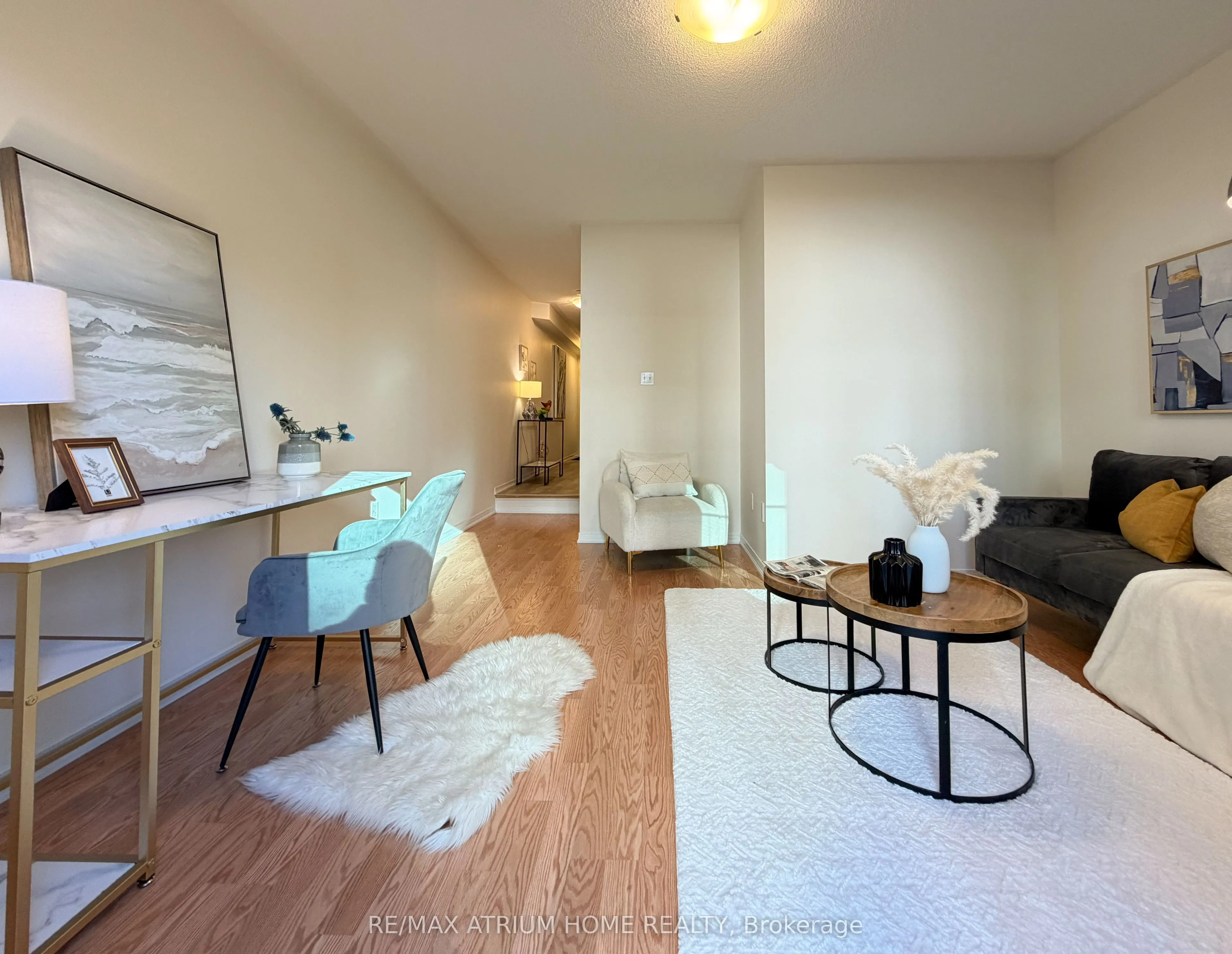 284 Church Street S, #0