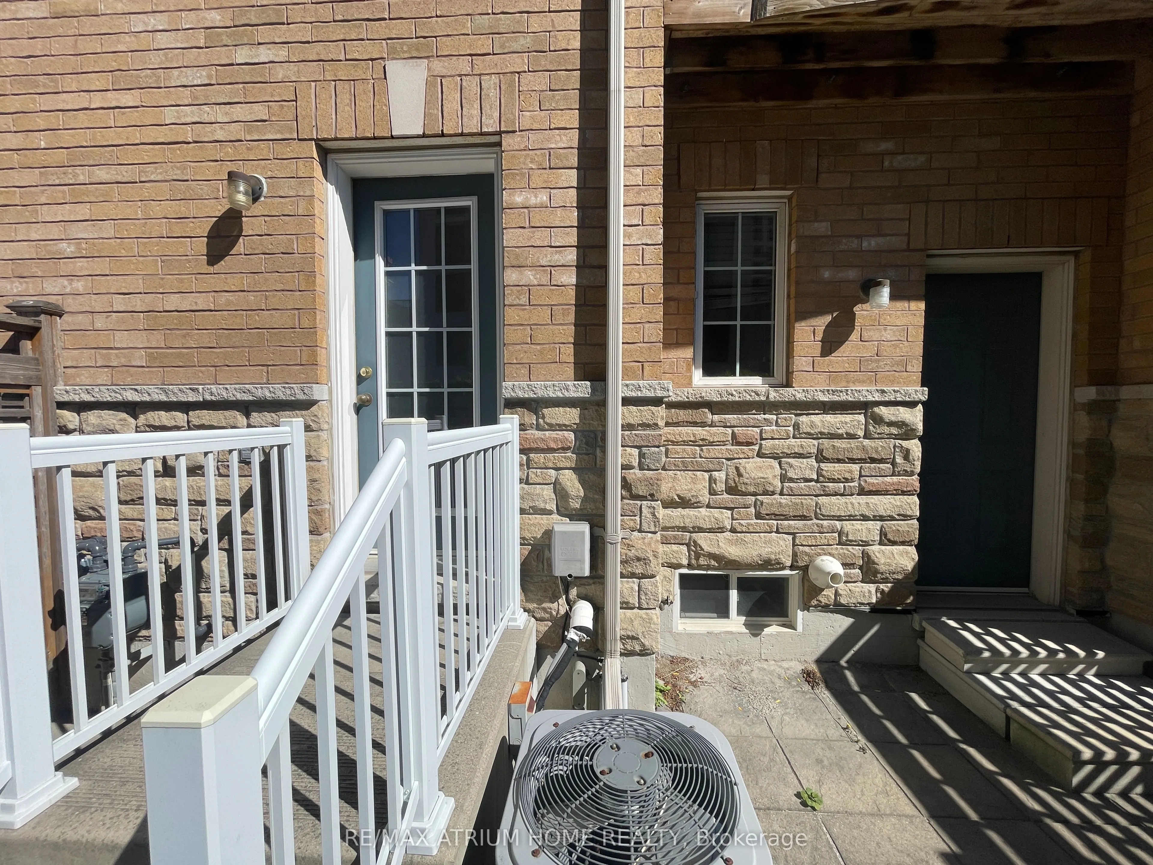 284 Church Street S, #0