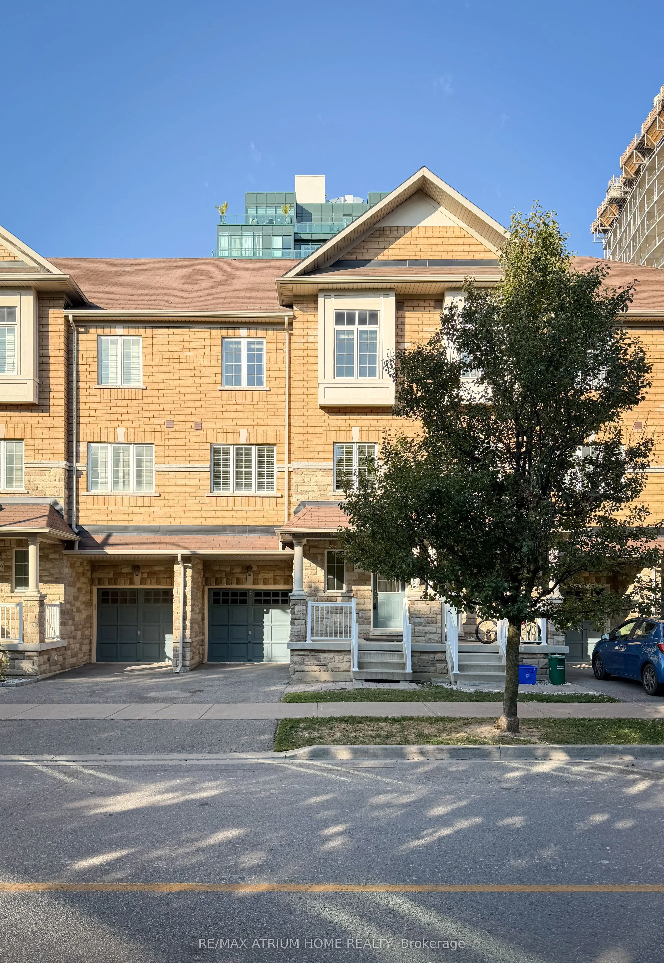 284 Church Street S, #0