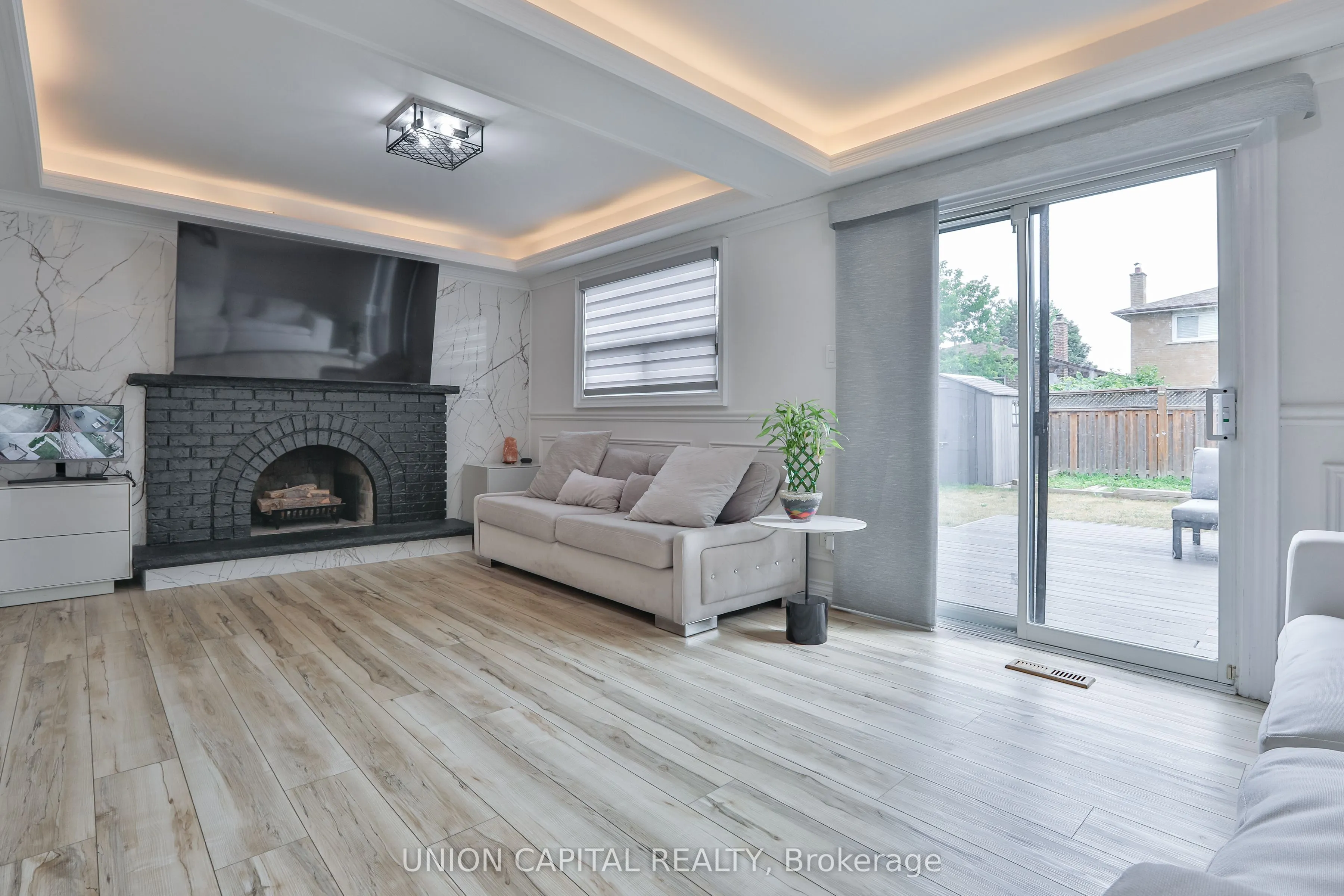 21 Avon Crescent