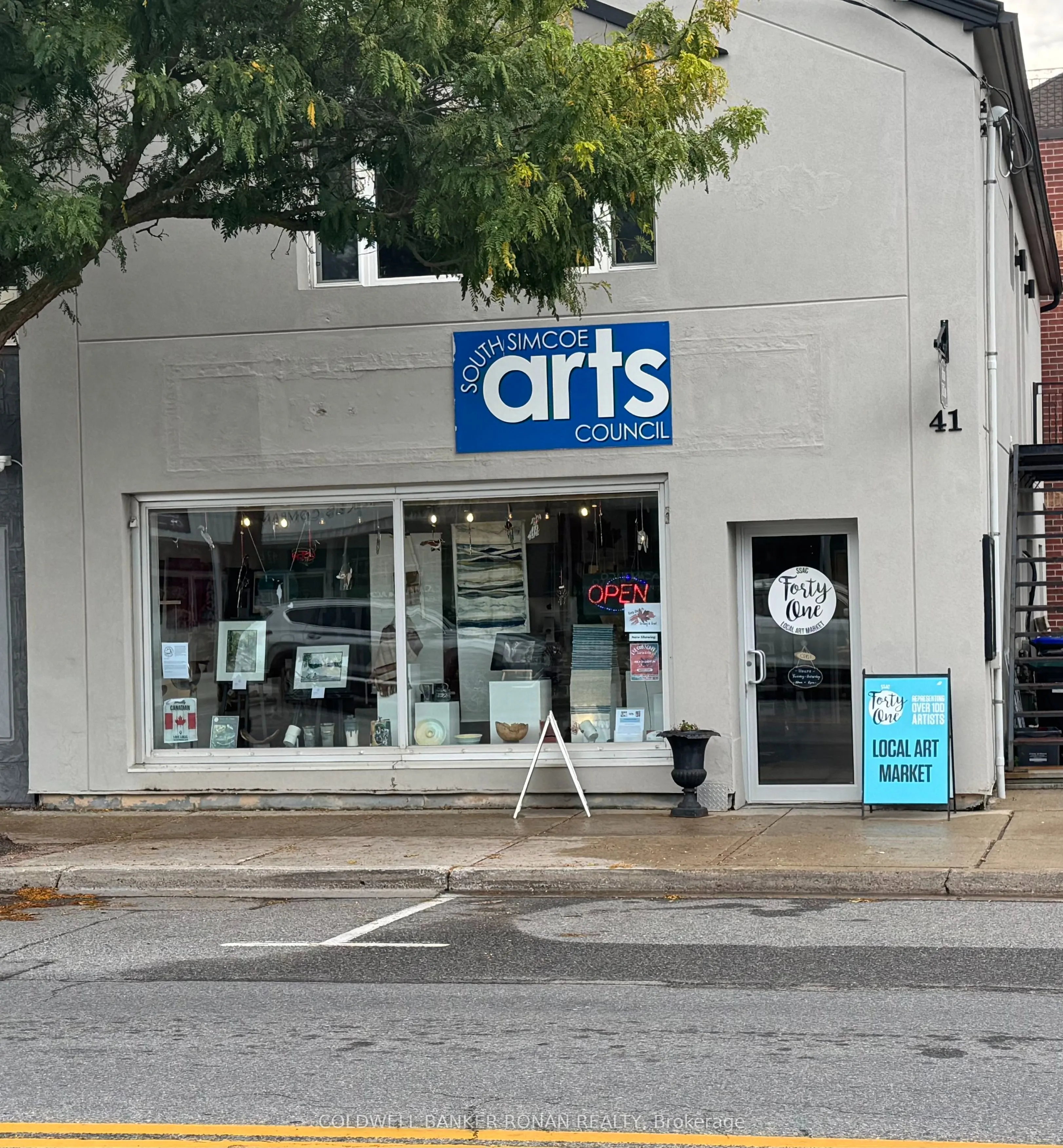 41 Victoria Street E