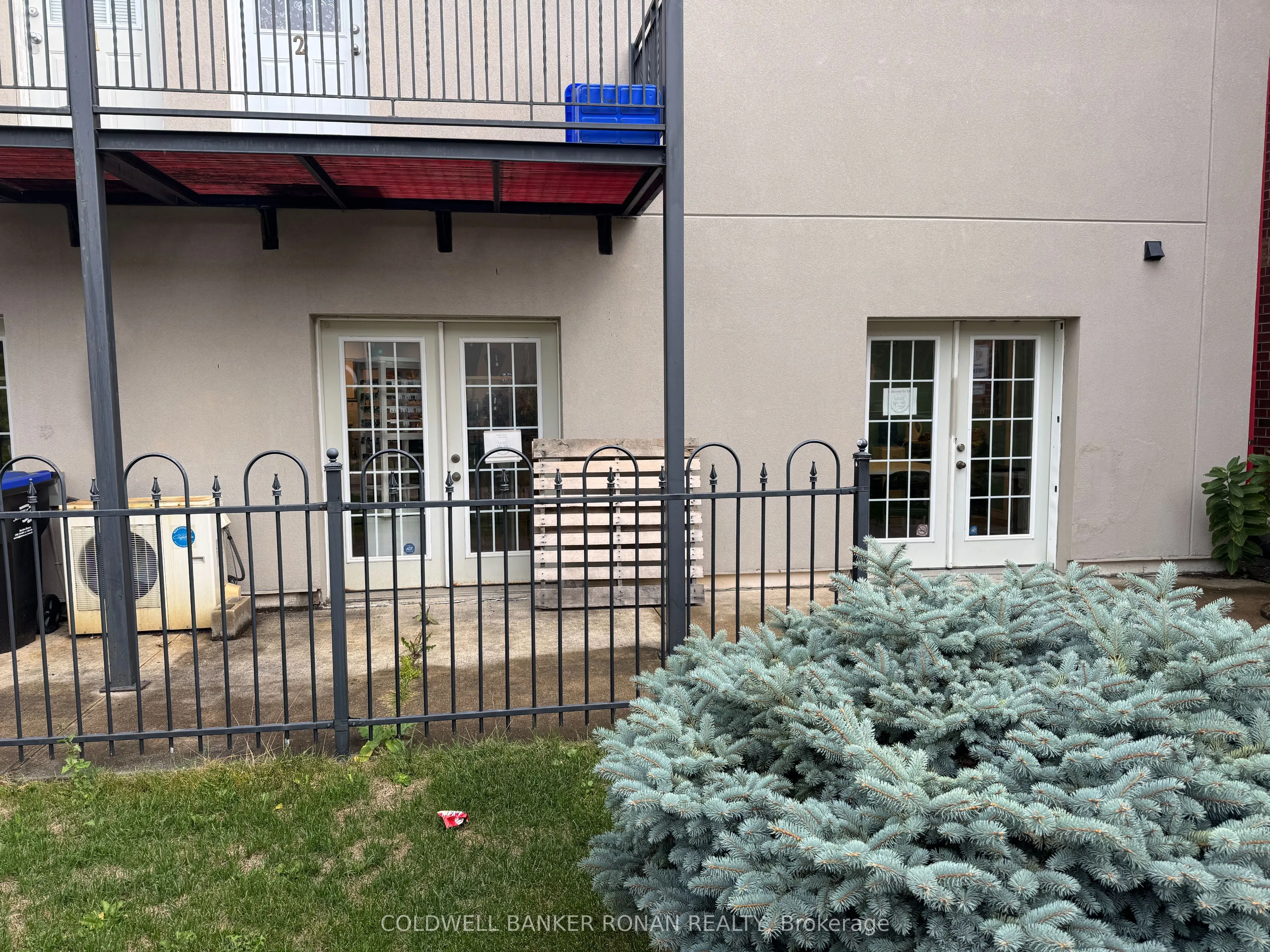 41 Victoria Street E