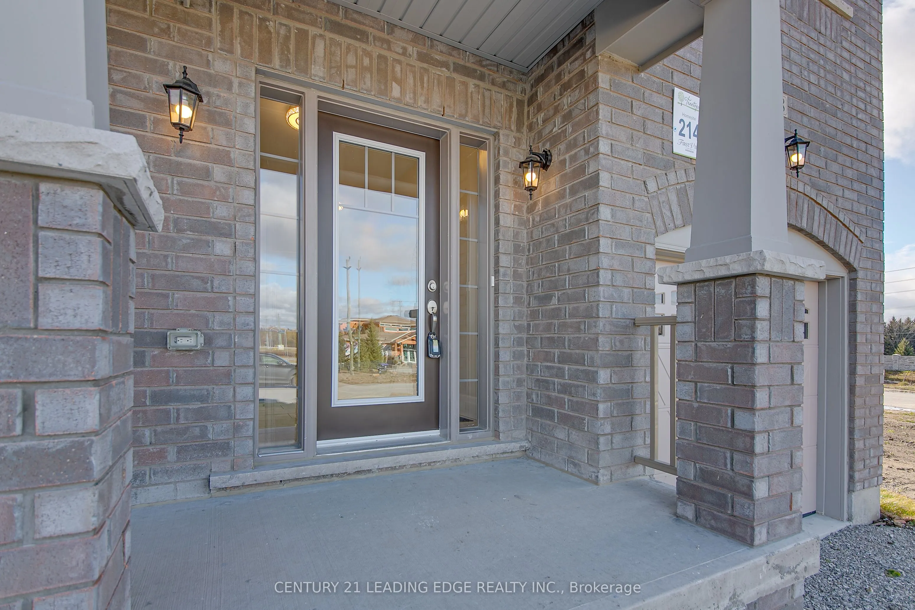 108 LORNE THOMAS Place