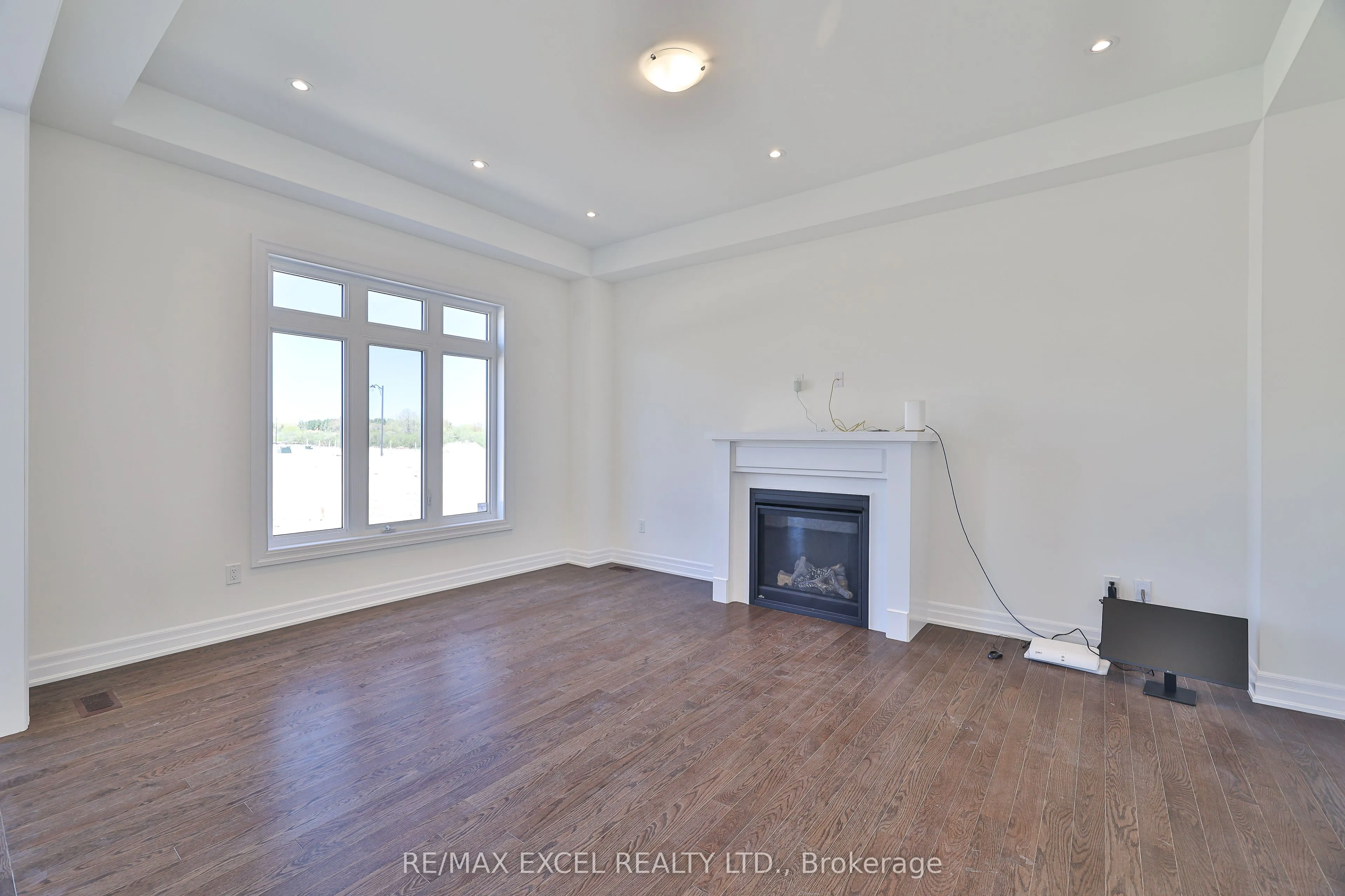 24 Sunny Acre Crescent