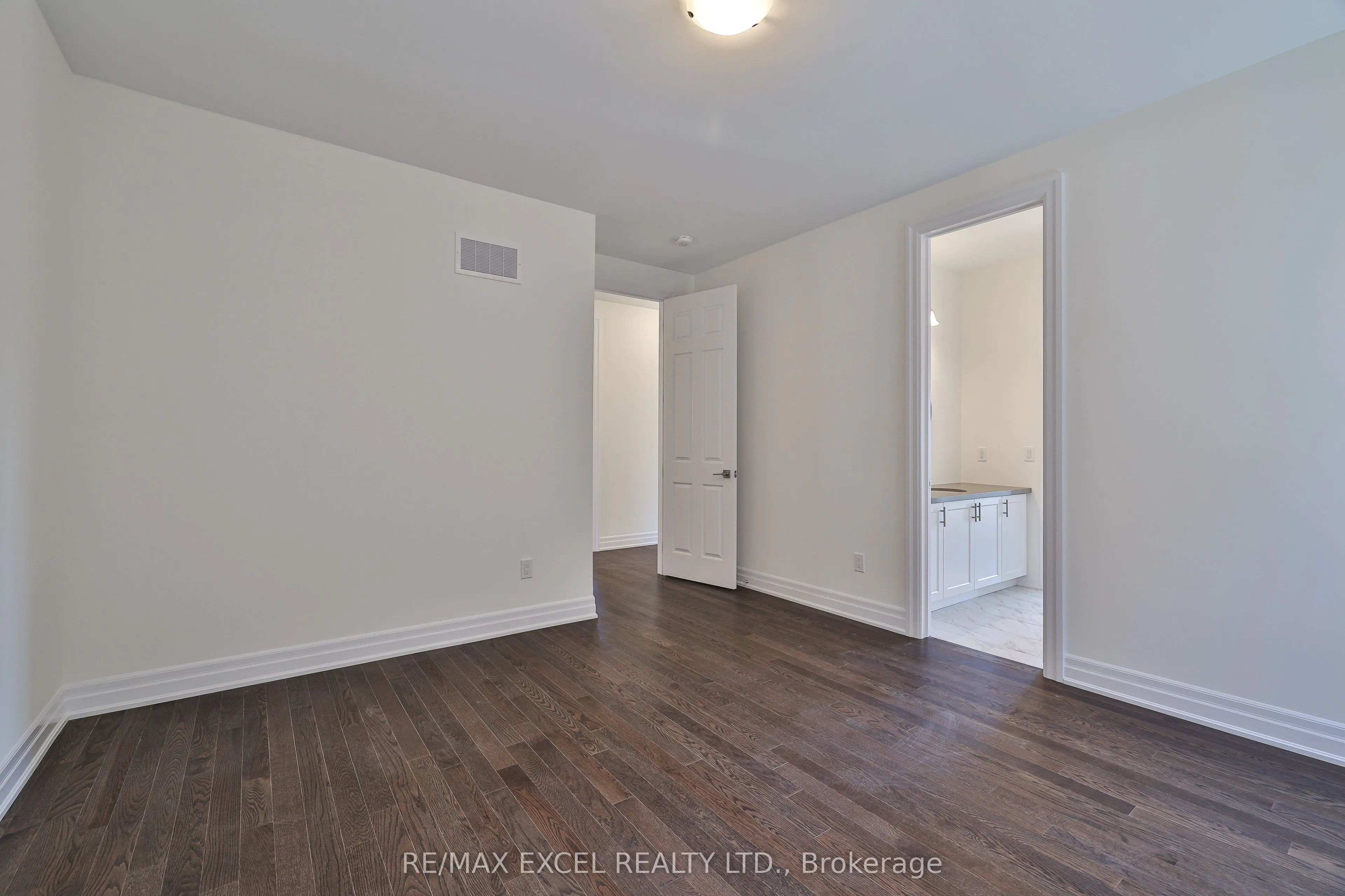 24 Sunny Acre Crescent