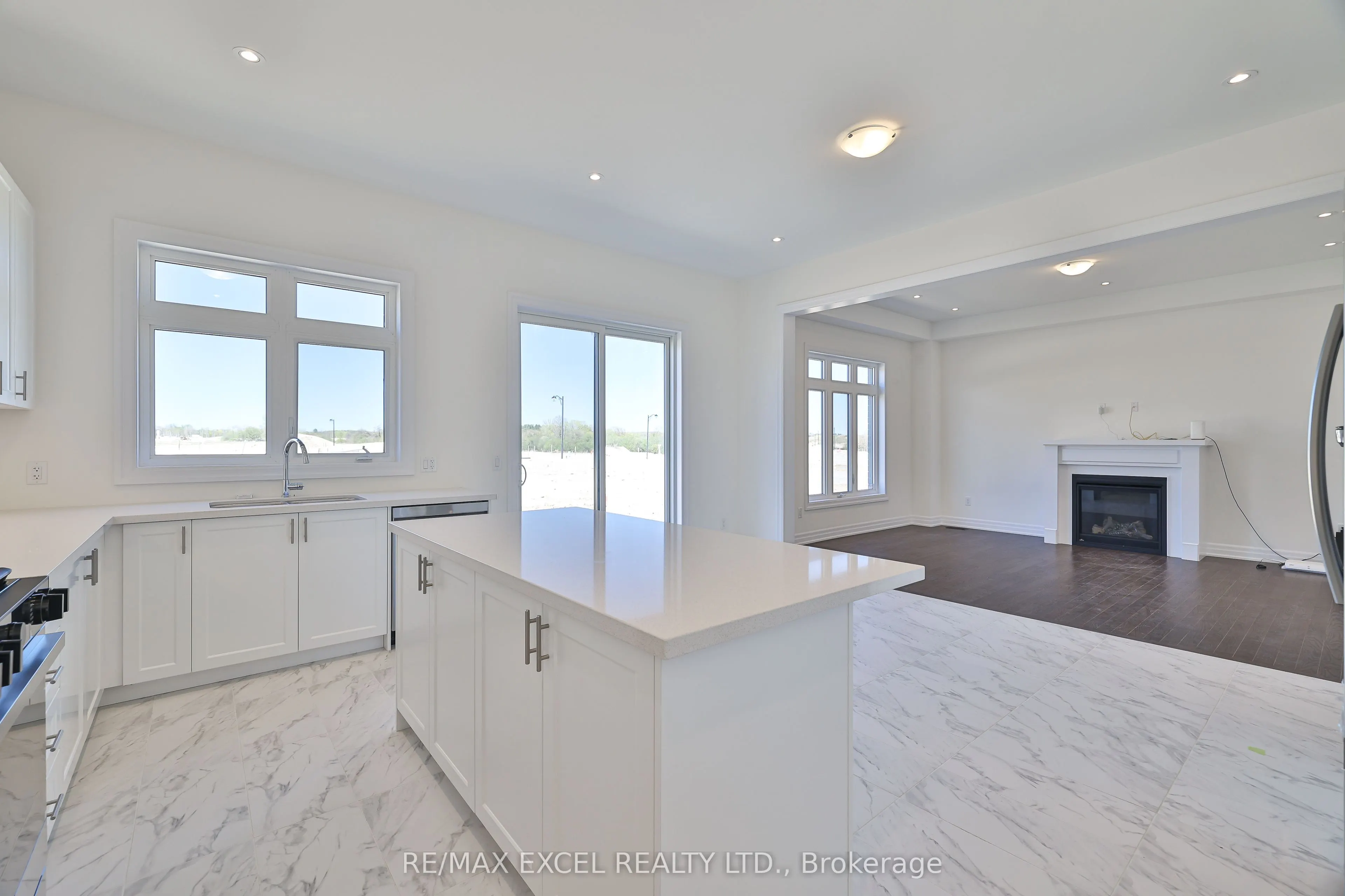 24 Sunny Acre Crescent
