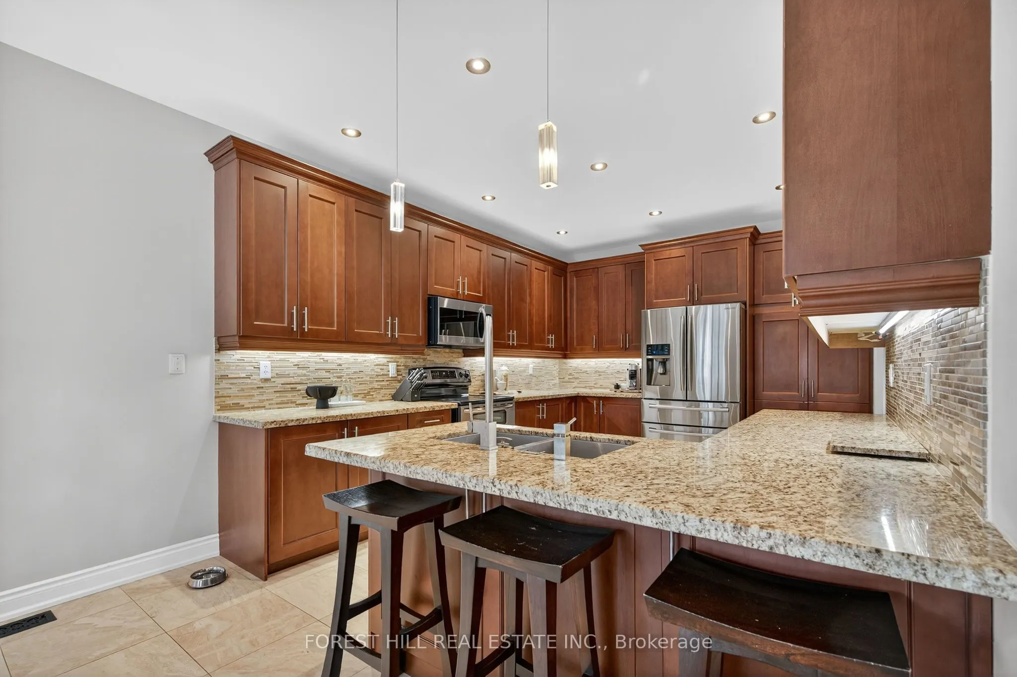 271 Autumn Hill Boulevard
