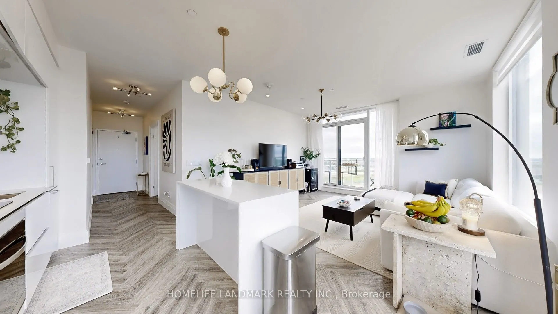 6 David Eyer Road, #812