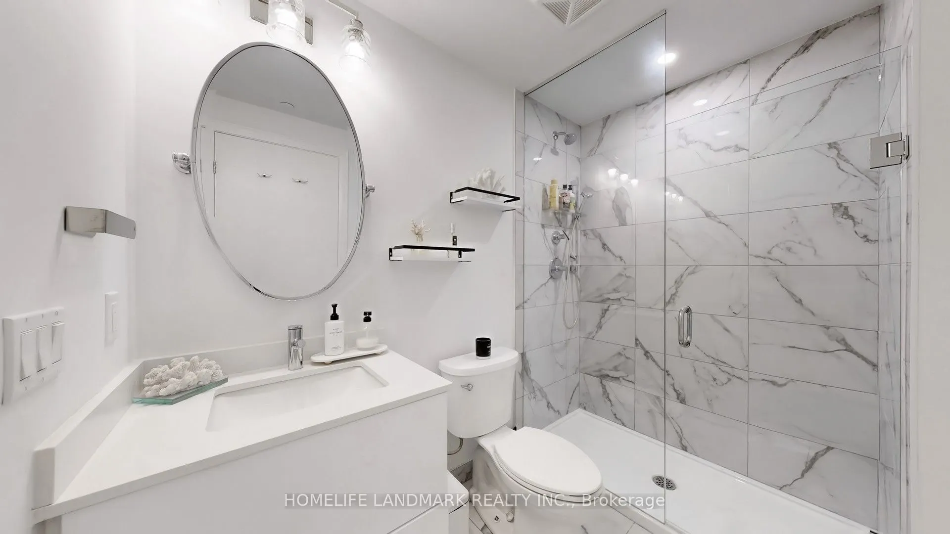 6 David Eyer Road, #812
