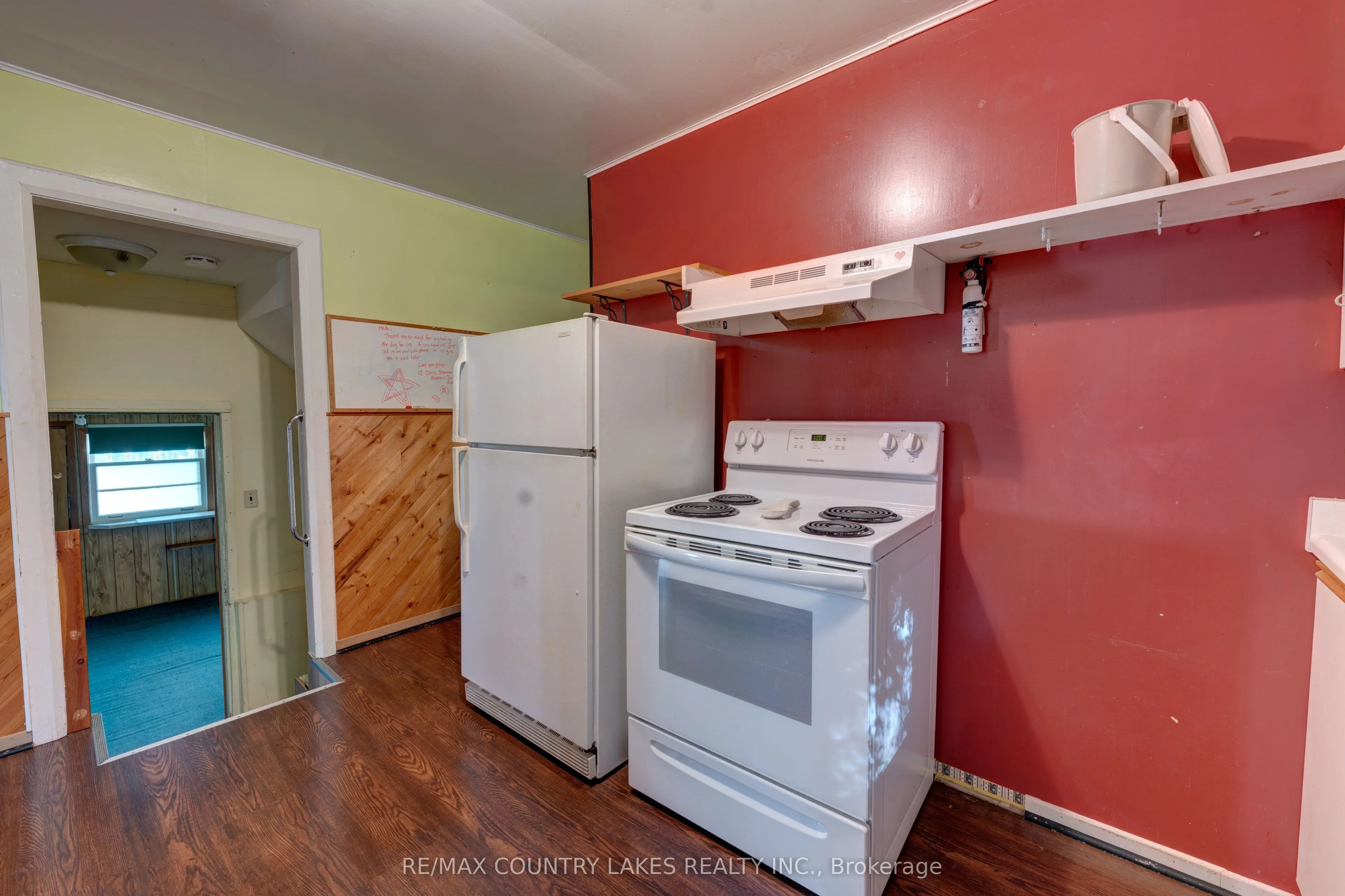 446 Main Street E