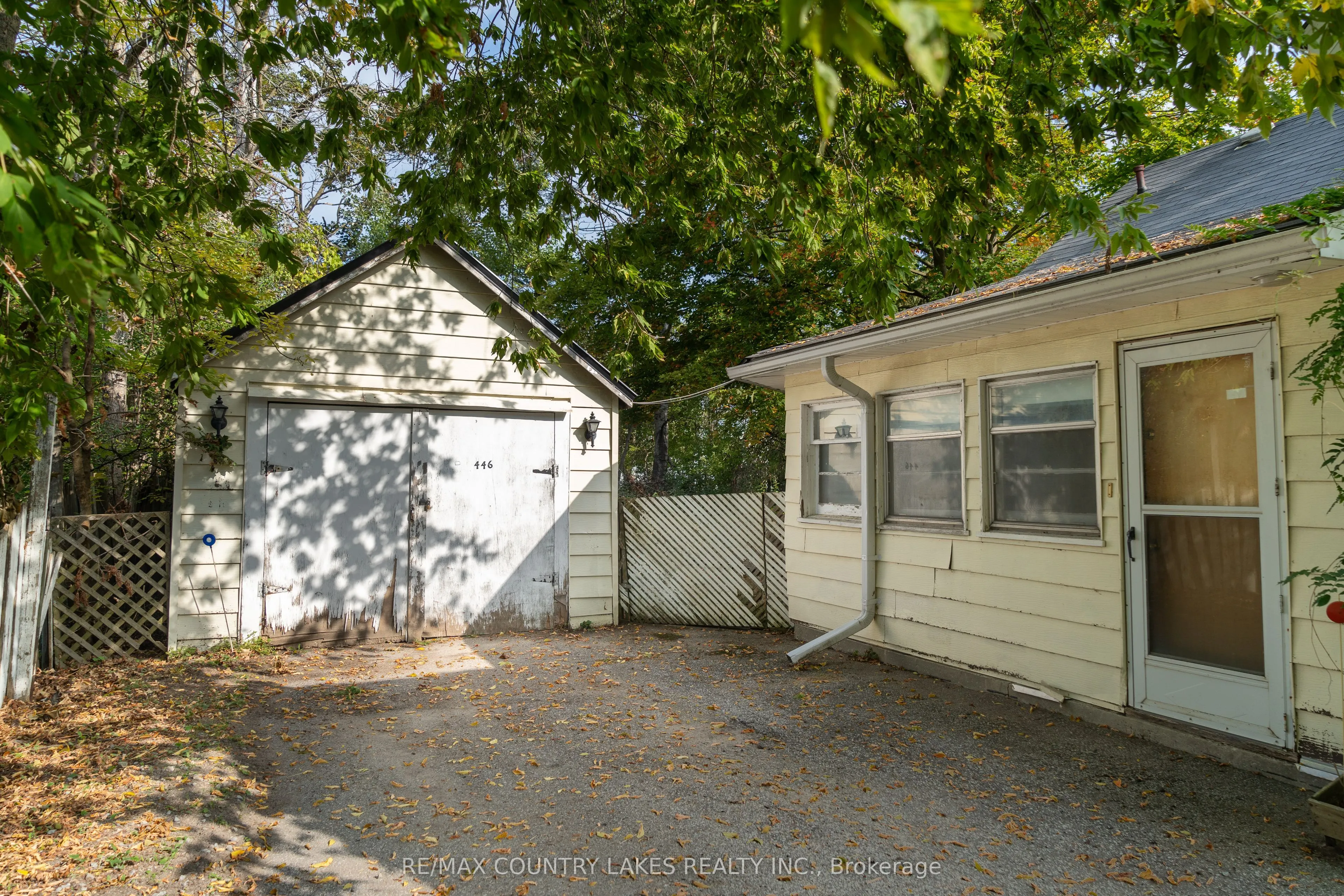 446 Main Street E