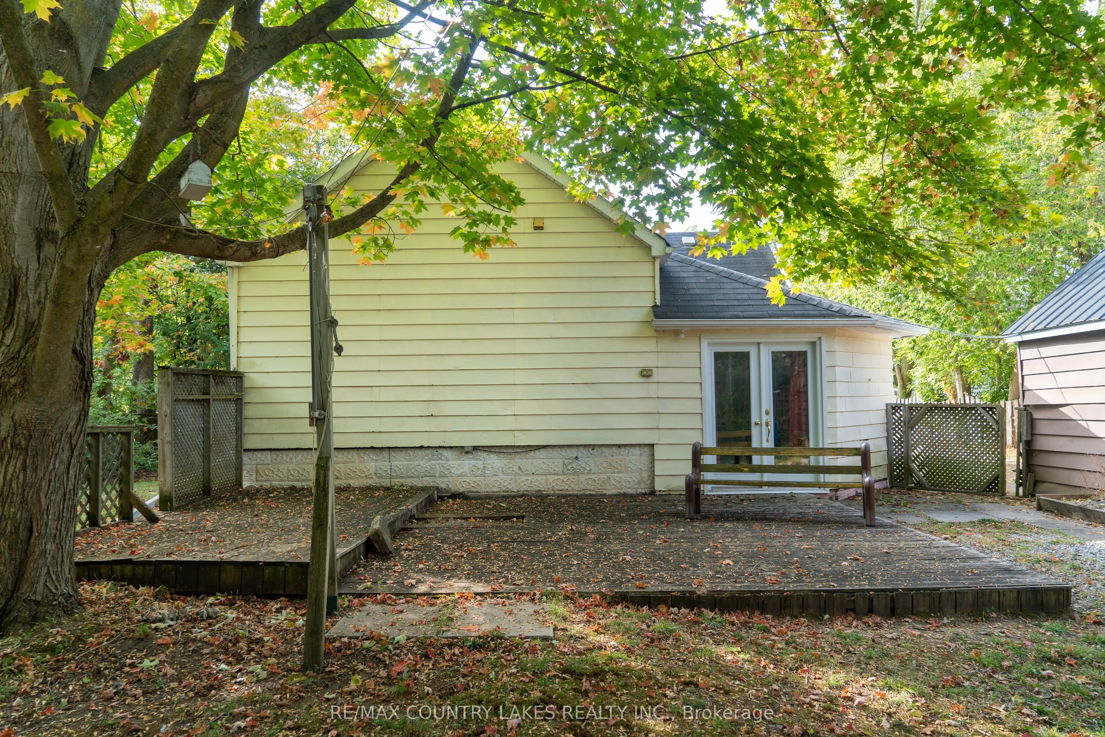 446 Main Street E