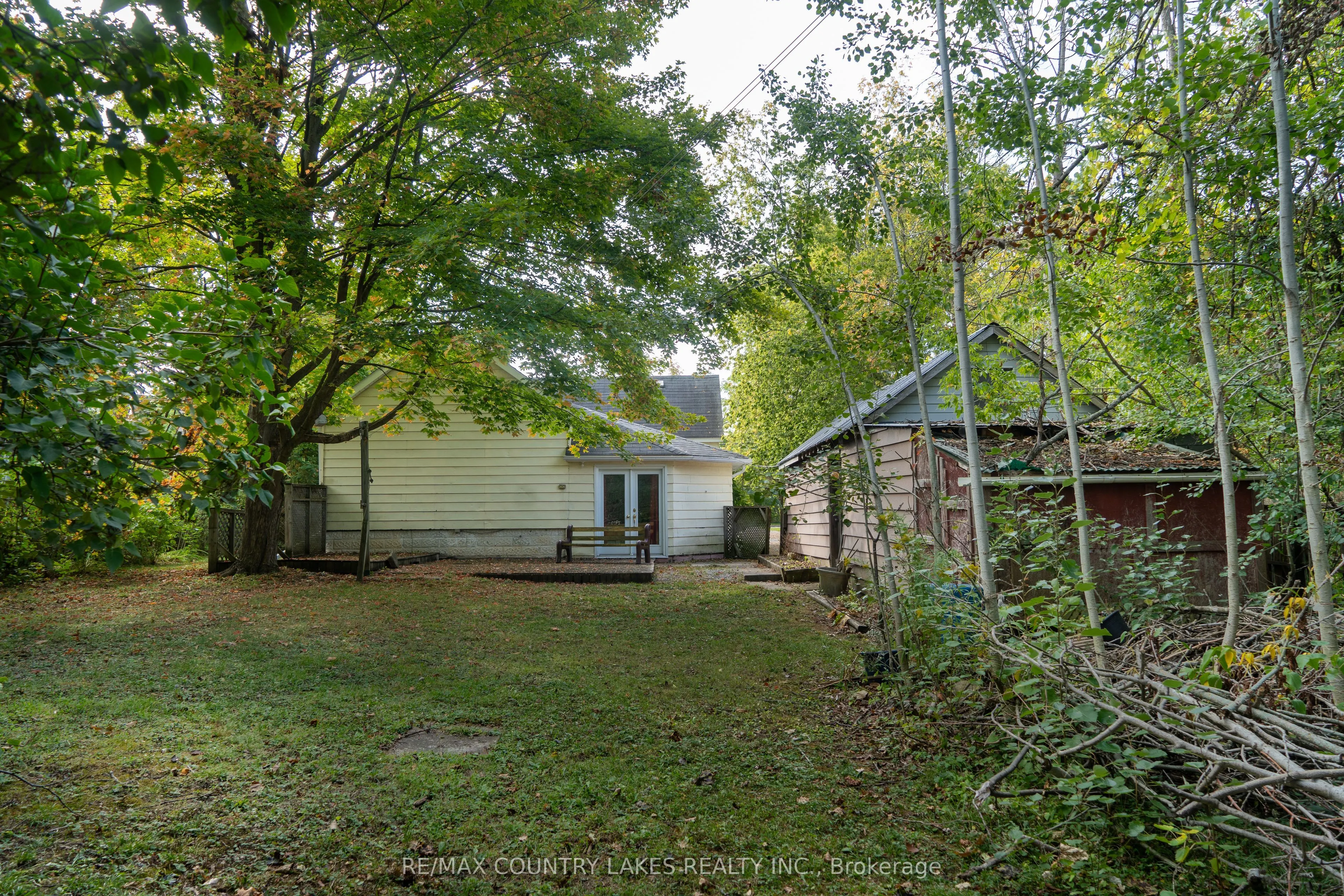 446 Main Street E