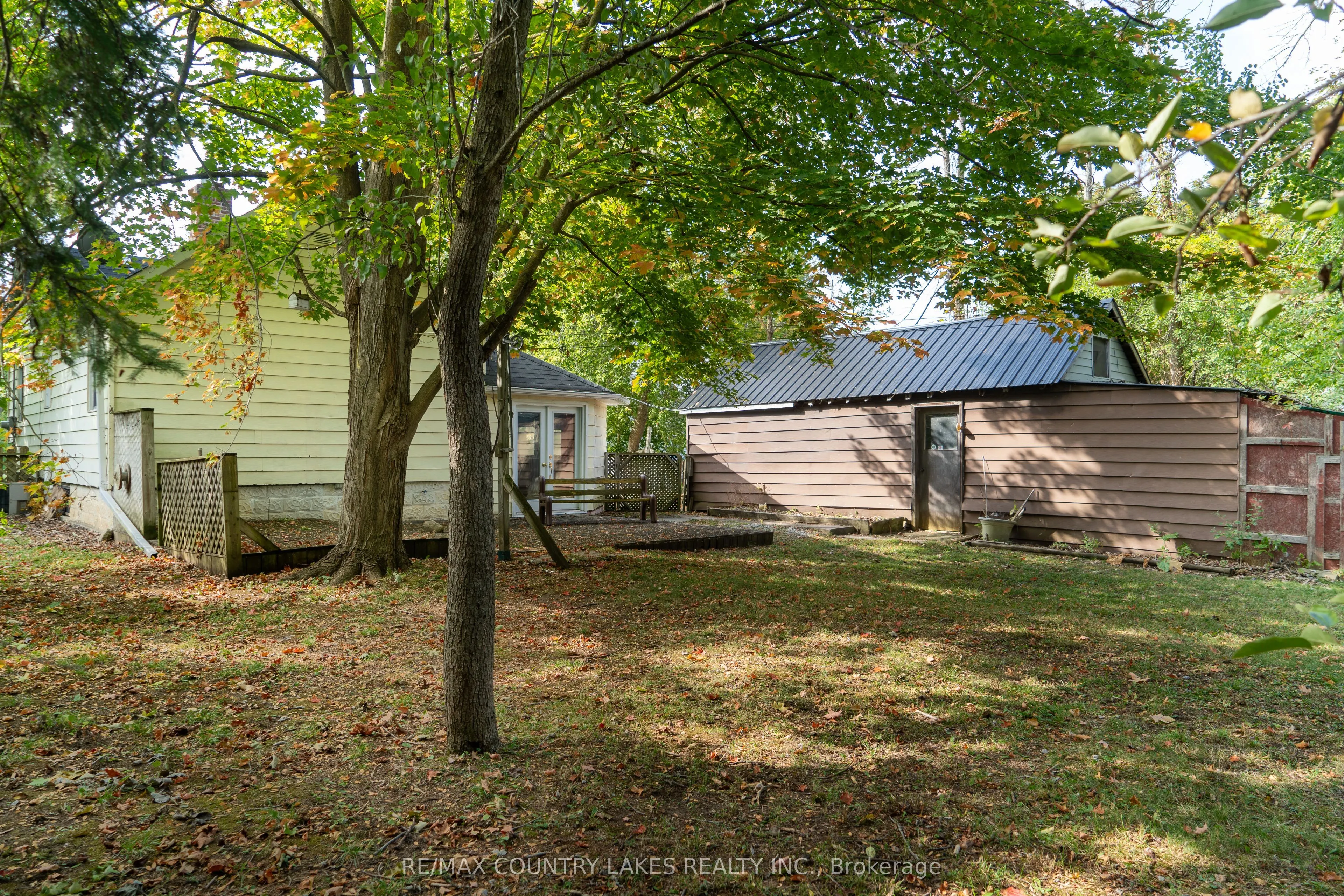 446 Main Street E