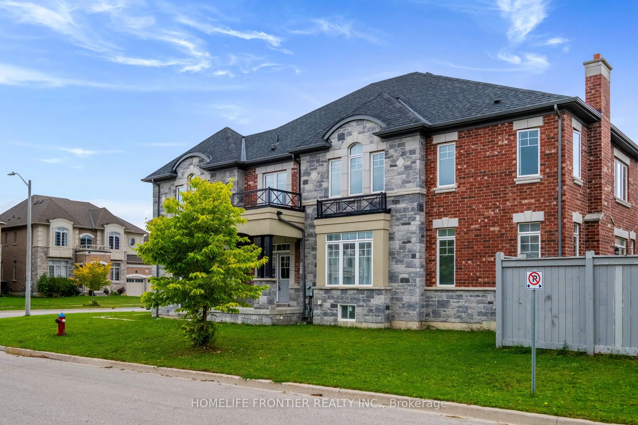 227 Inverness Way