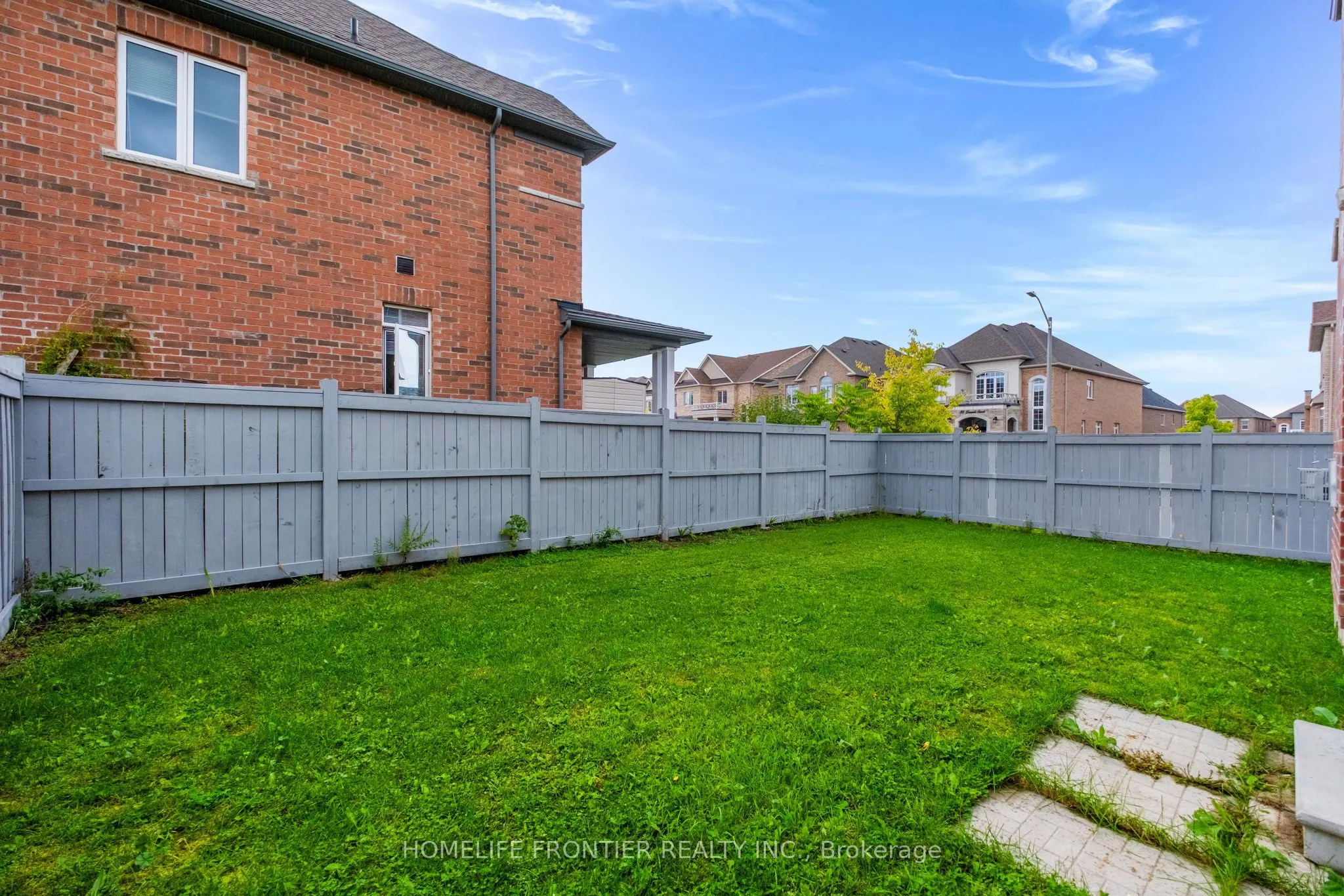 227 Inverness Way
