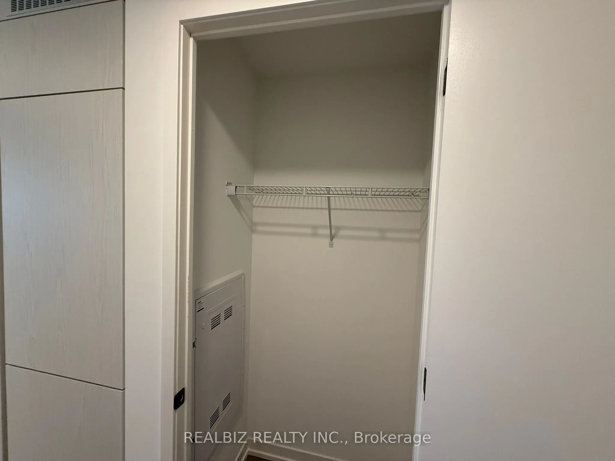 28 Interchange Way, #1715