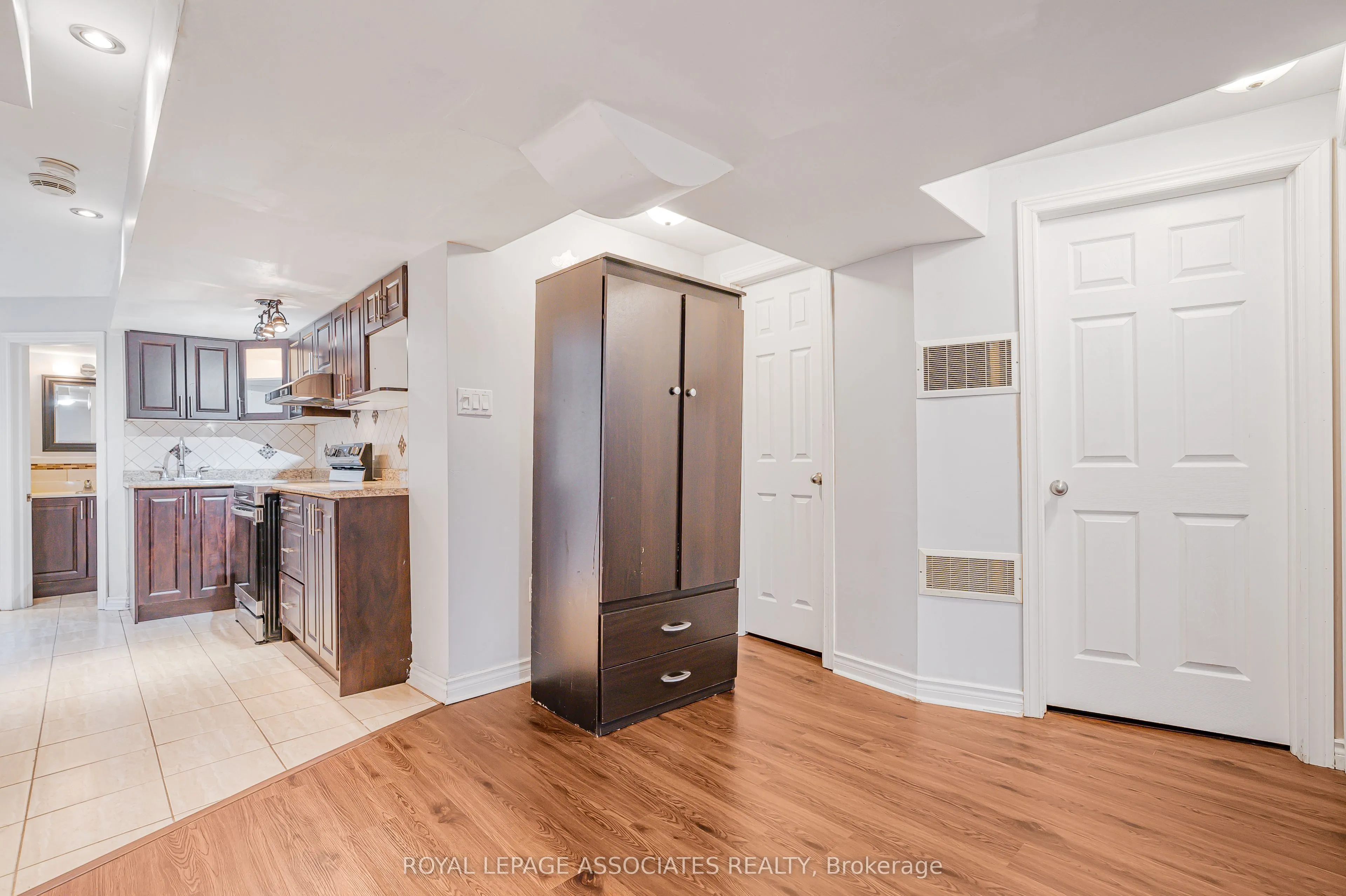 36 Clandfield Street, #BSMT